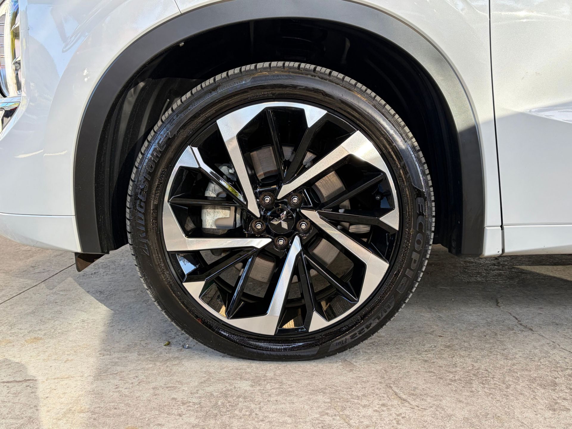 OUTLANDER 2.4 PHEV SIGNATURE S18