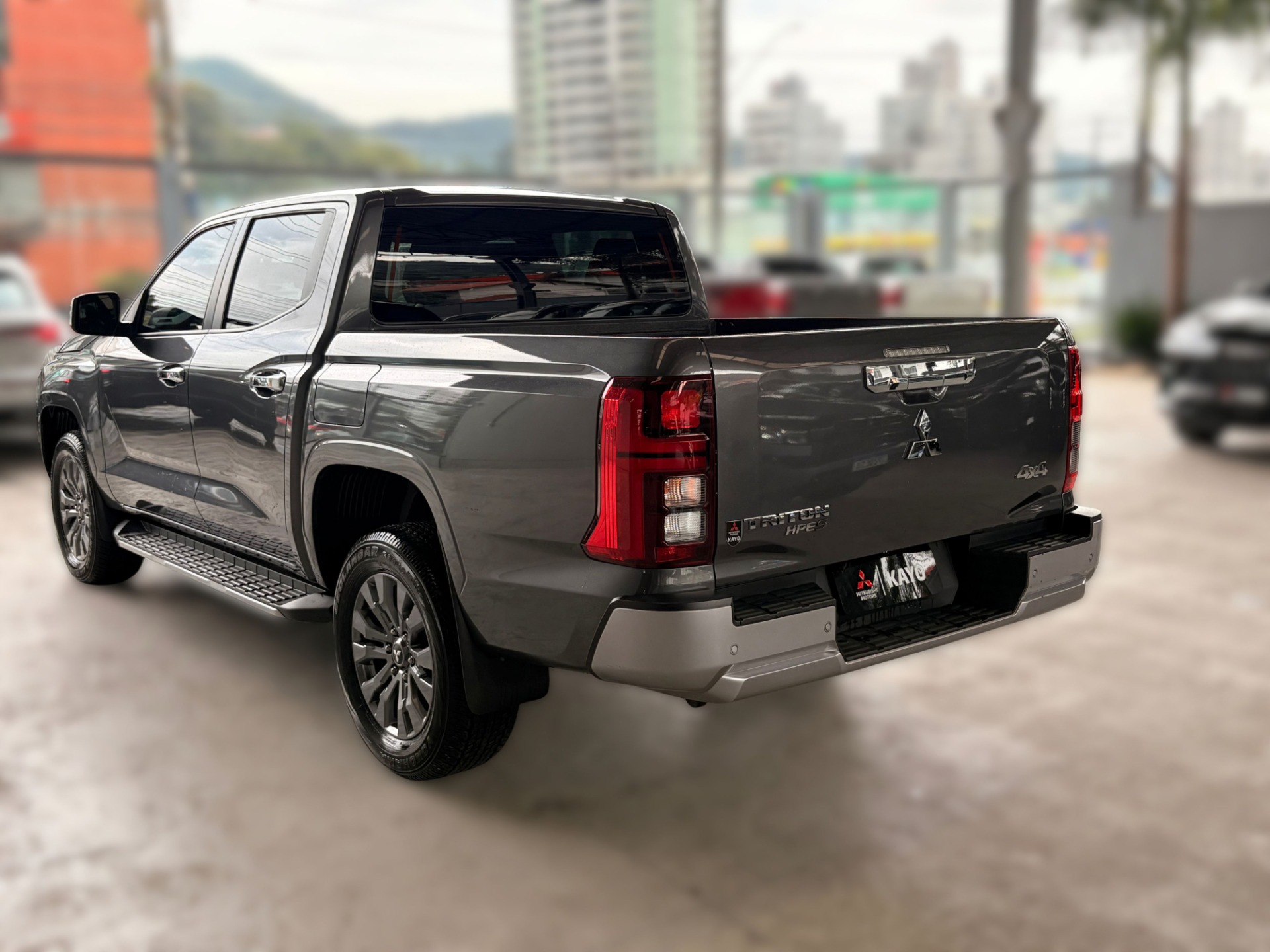TRITON 2.4 BITURBO CD HPE-S 4X43