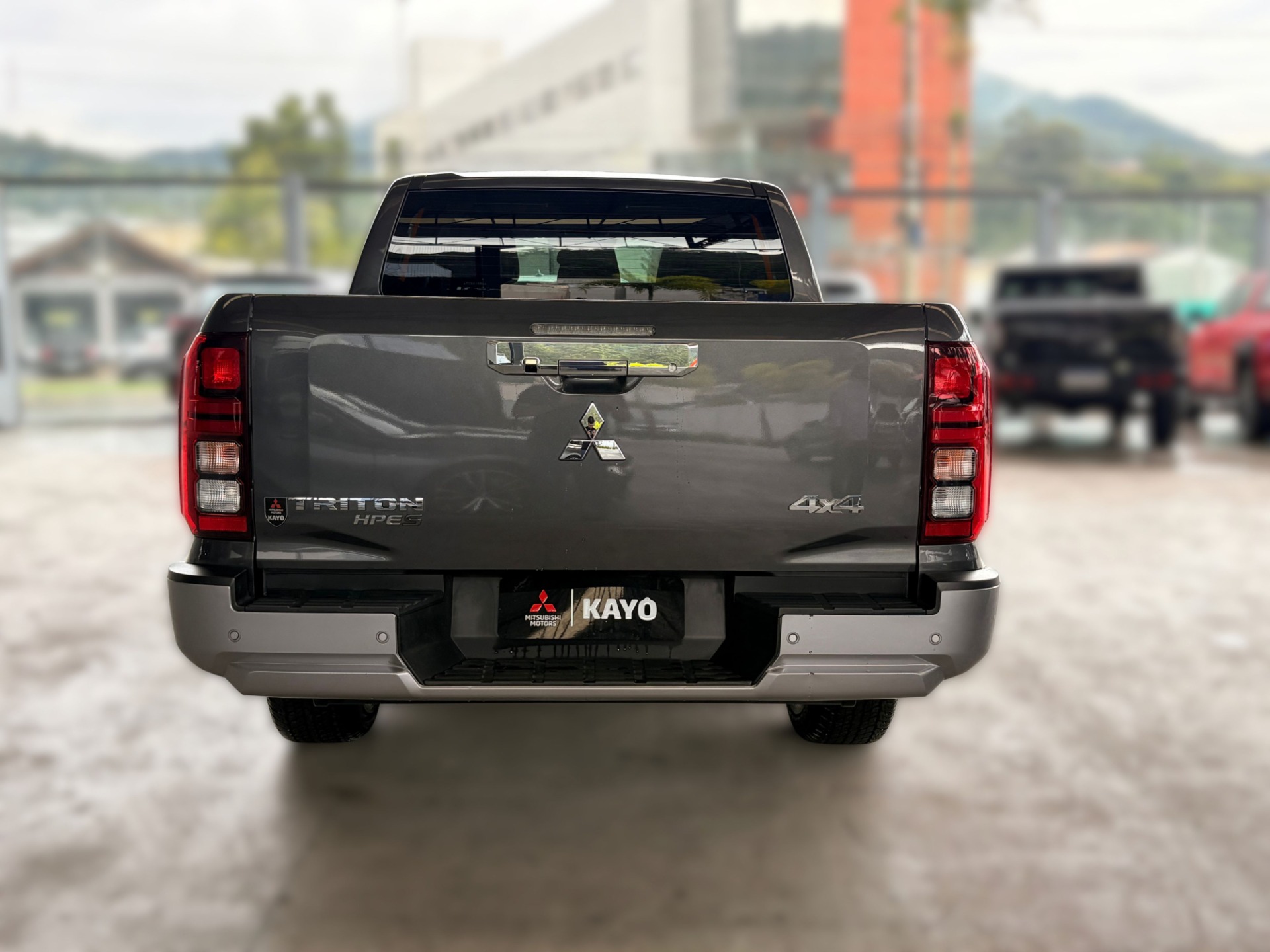 TRITON 2.4 BITURBO CD HPE-S 4X44