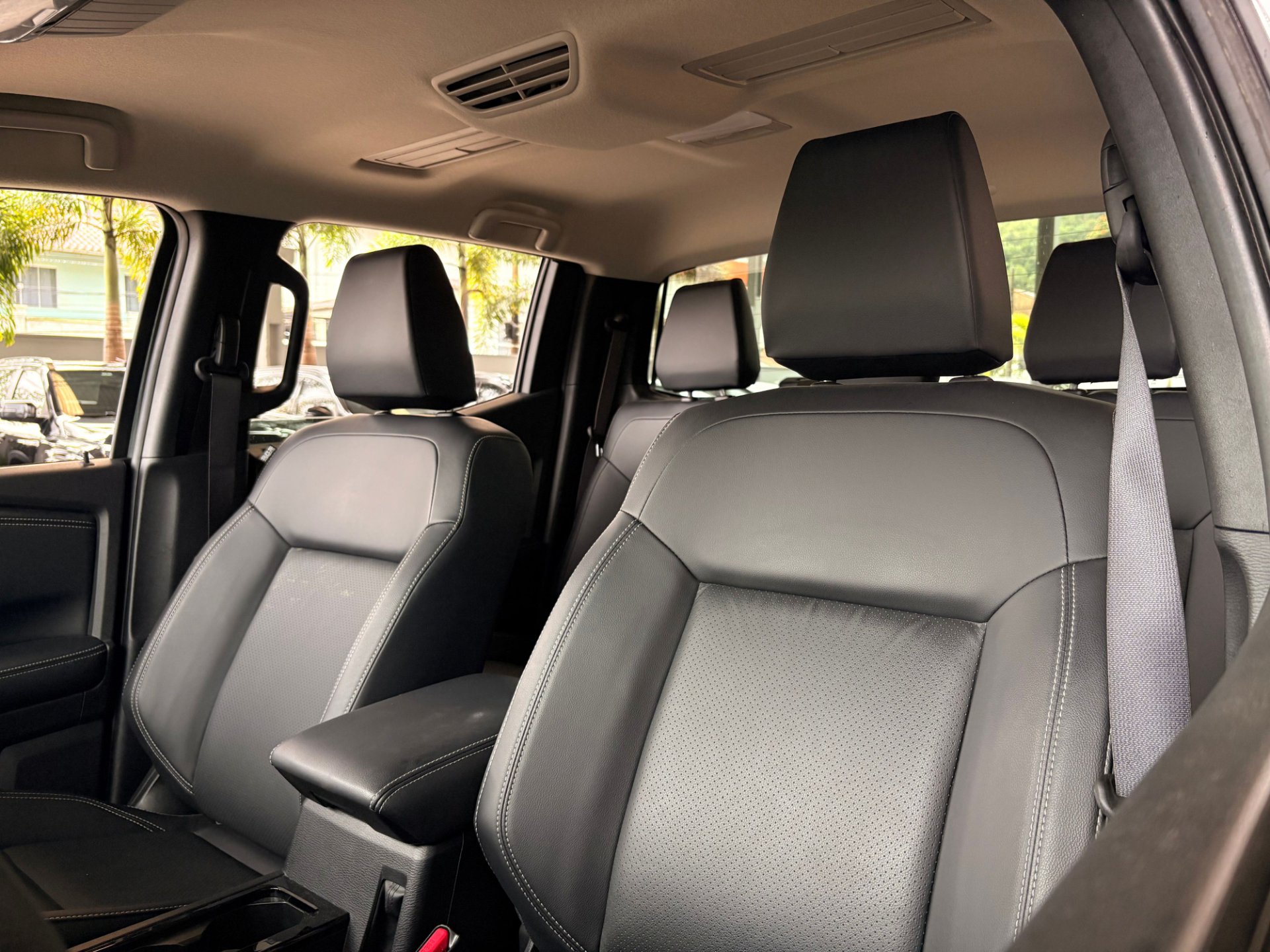 TRITON 2.4 BITURBO CD HPE-S 4X48