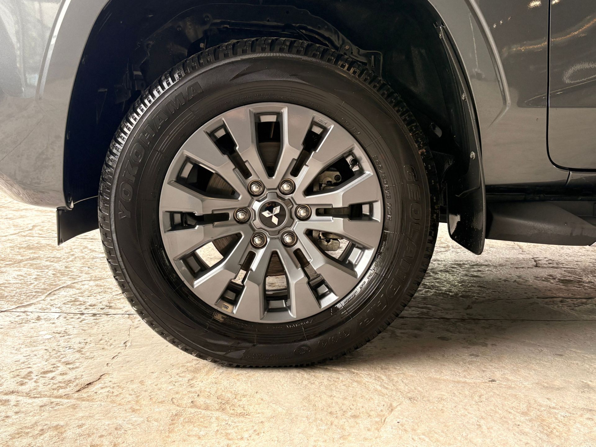 TRITON 2.4 BITURBO CD HPE-S 4X413