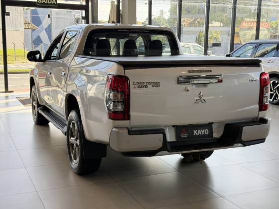 MITSUBISHI L200 TRITON 2.4 16V TURBO SPORT HPE CD 4X41