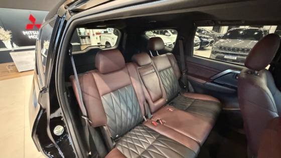 MITSUBISHI PAJERO SPORT 2.4 16V MIVEC TURBO LEGEND BLACK AWD2