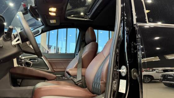 MITSUBISHI PAJERO SPORT 2.4 16V MIVEC TURBO LEGEND BLACK AWD4