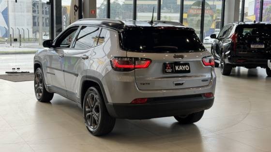 JEEP COMPASS 1.3 T270 TURBO LONGITUDE 80 ANOS1