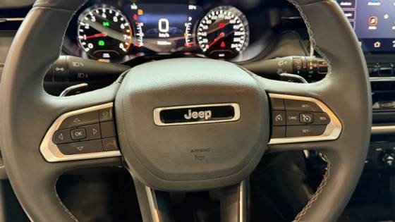 JEEP COMPASS 1.3 T270 TURBO LONGITUDE 80 ANOS8