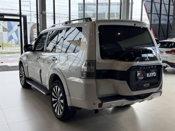 MITSUBISHI PAJERO FULL 3.2 HPE 4X4 16V1