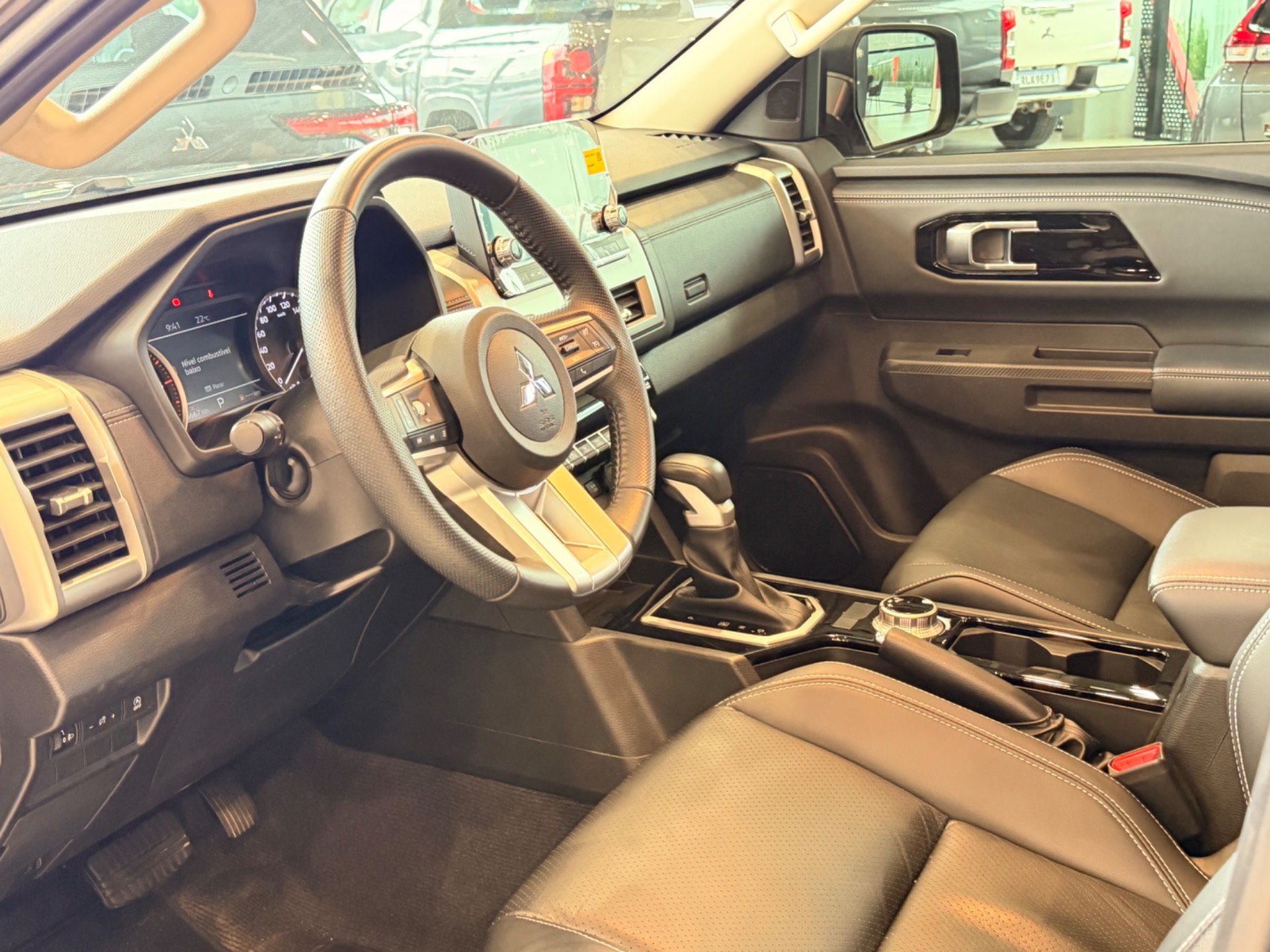 MITSUBISHI TRITON 2.4 BITURBO CD HPE 4X45