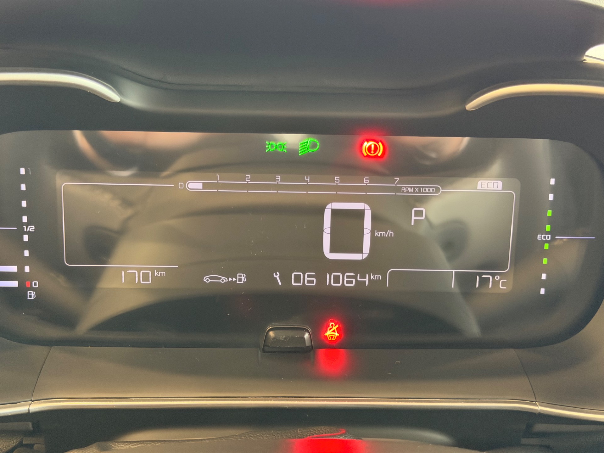 CITROEN C4 CACTUS 1.6 THP NOIR E9