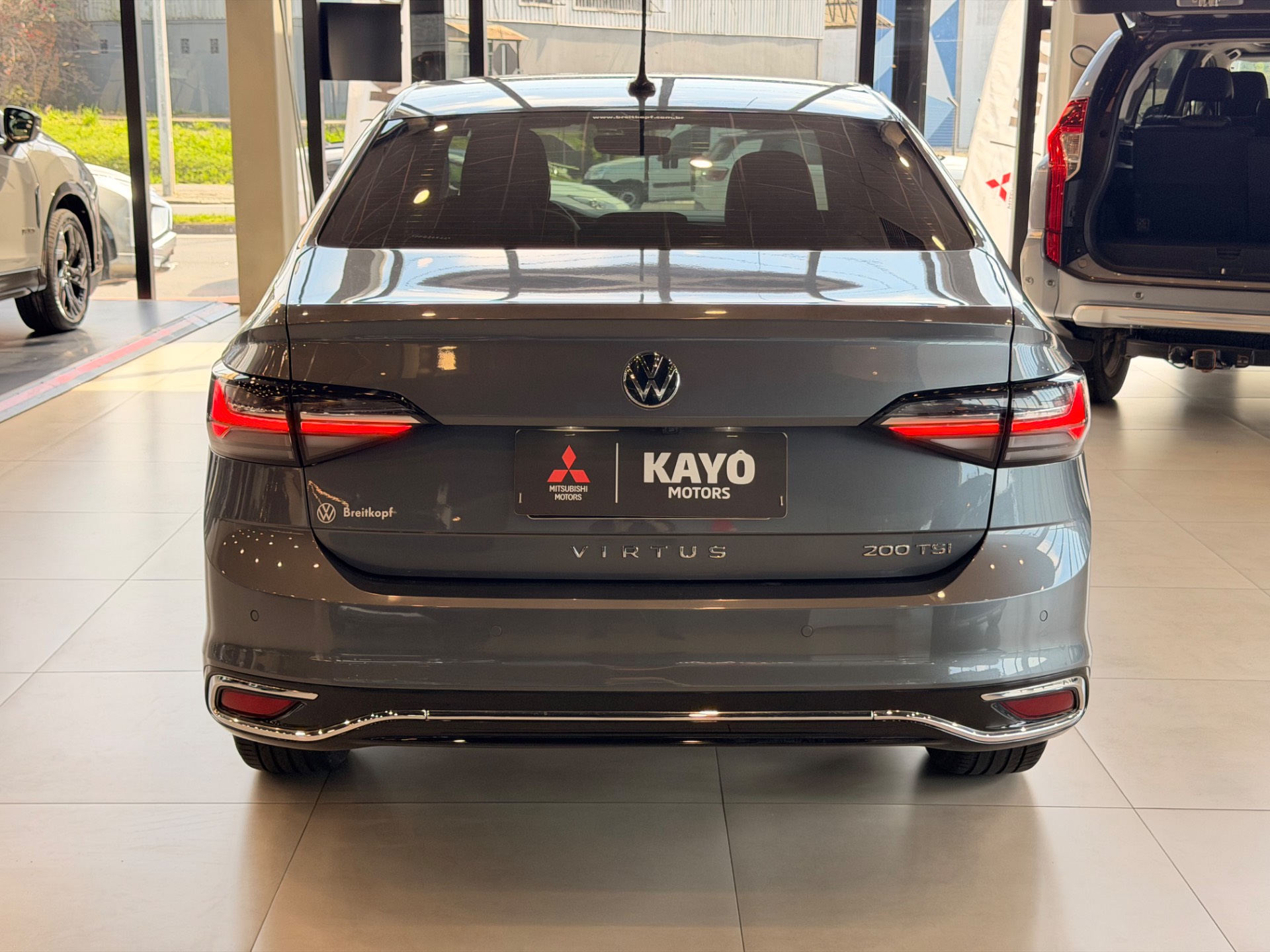 VOLKSWAGEN VIRTUS 1.0 200 TSI HIGHLINE11
