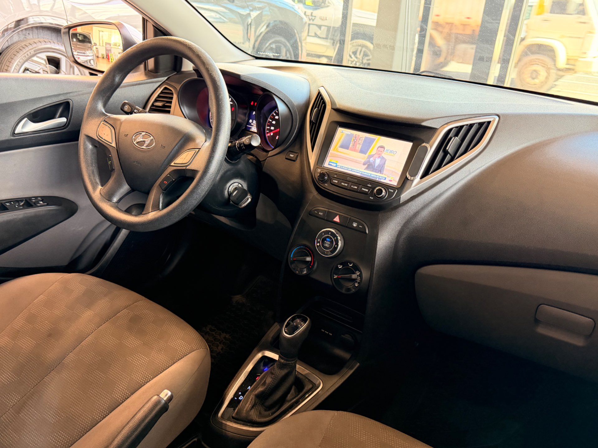 HYUNDAI HB20S 1.6 COMFORT PLUS 16V4