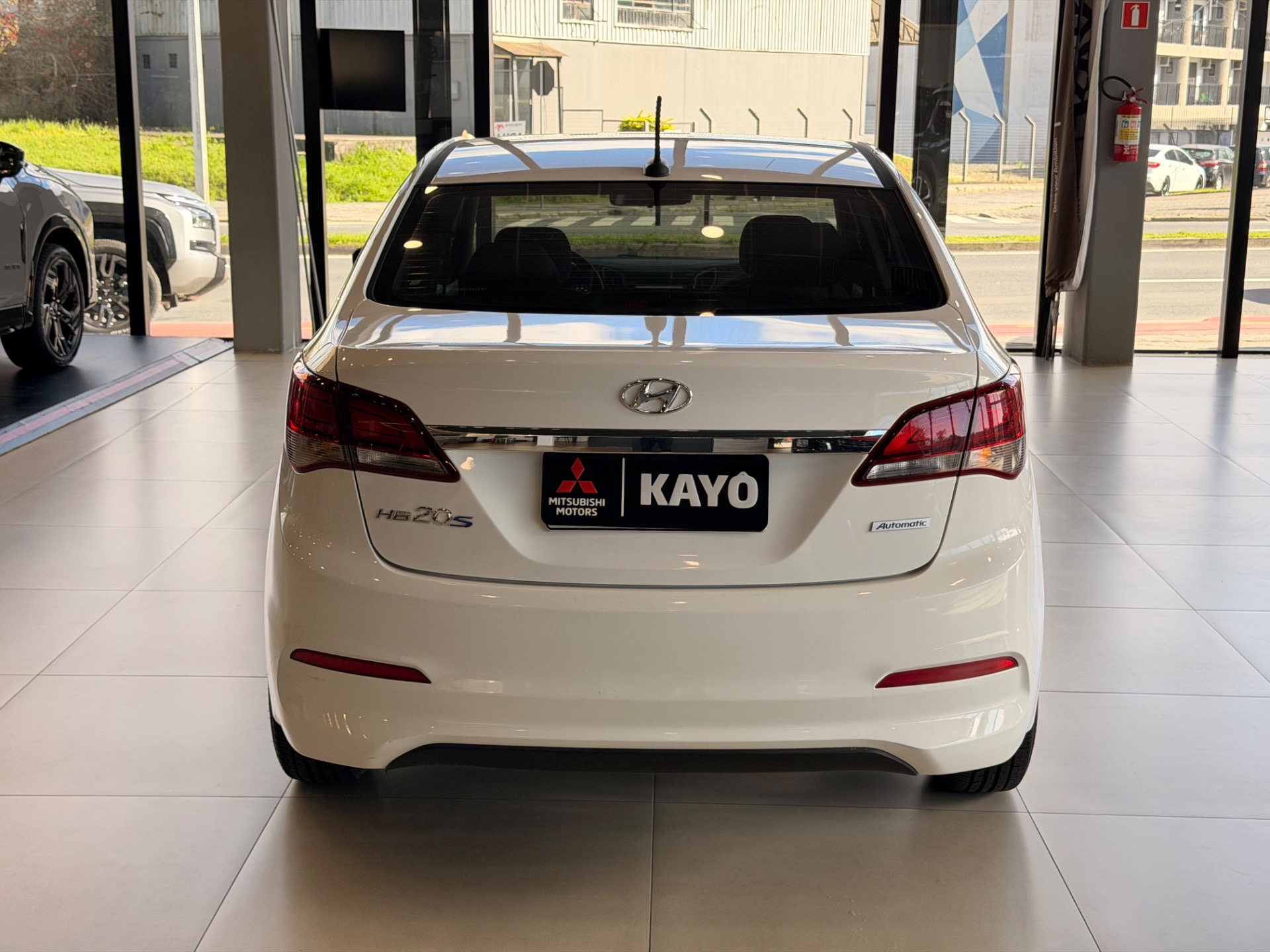 HYUNDAI HB20S 1.6 COMFORT PLUS 16V11