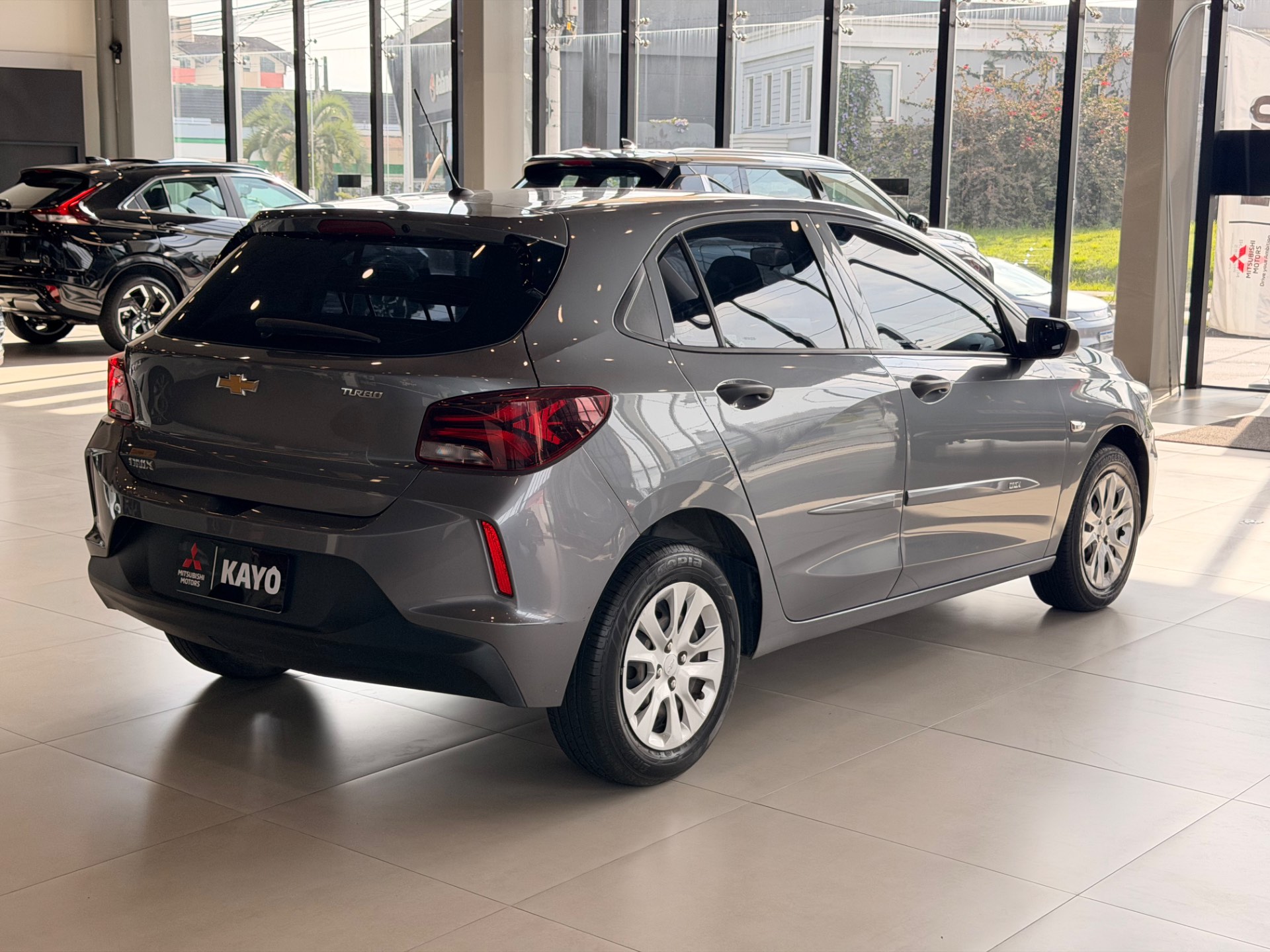 CHEVROLET ONIX 1.0 TURBO10