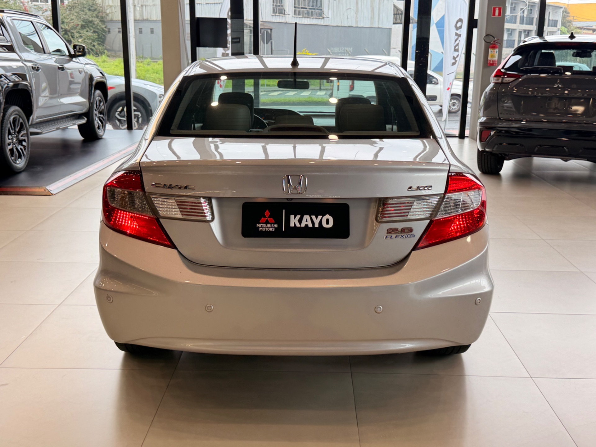 HONDA CIVIC 2.0 LXR 16V11