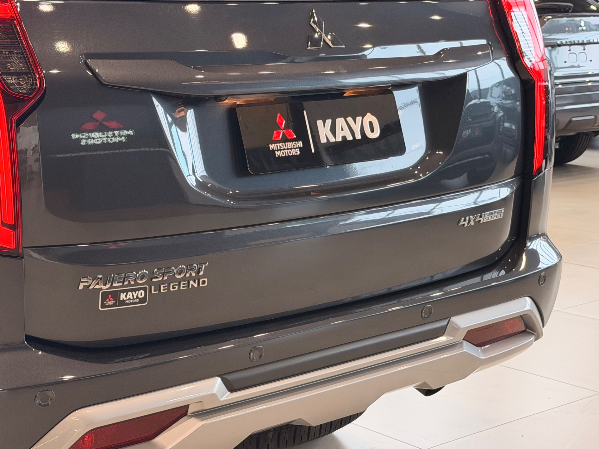 MITSUBISHI PAJERO SPORT 2.4 16V MIVEC TURBO LEGEND AWD2