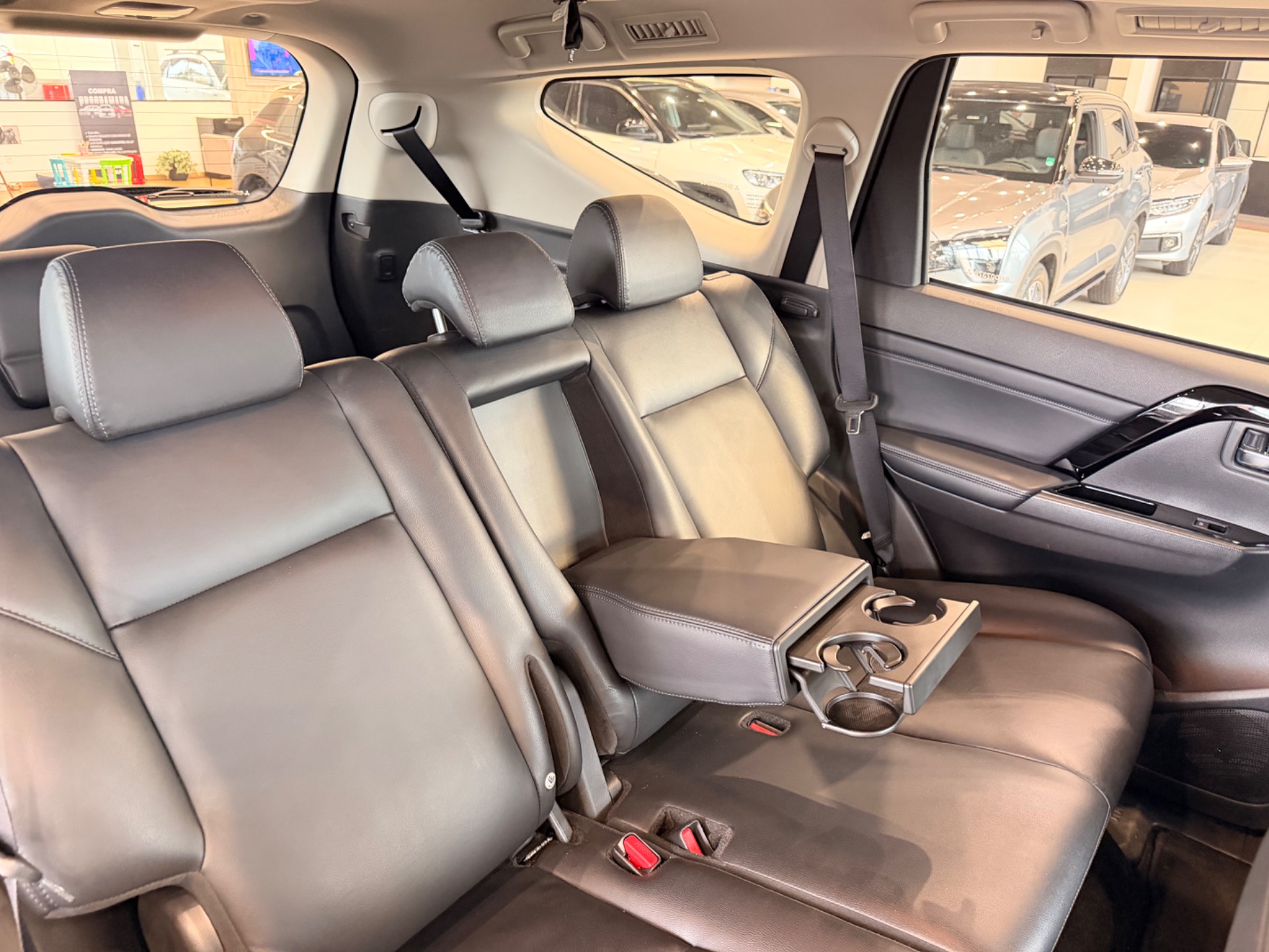 MITSUBISHI PAJERO SPORT 2.4 16V MIVEC TURBO LEGEND AWD4