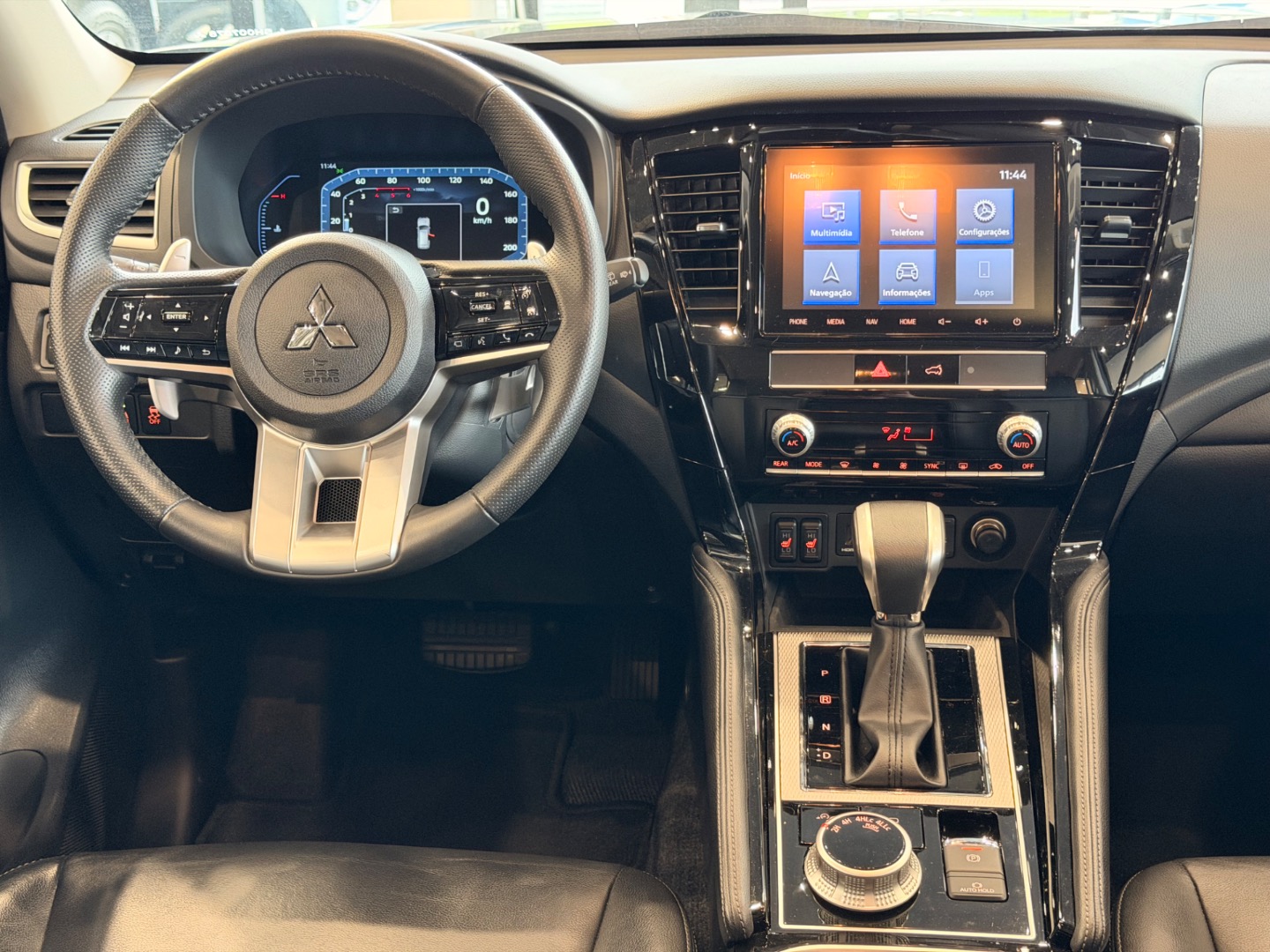 MITSUBISHI PAJERO SPORT 2.4 16V MIVEC TURBO LEGEND AWD6