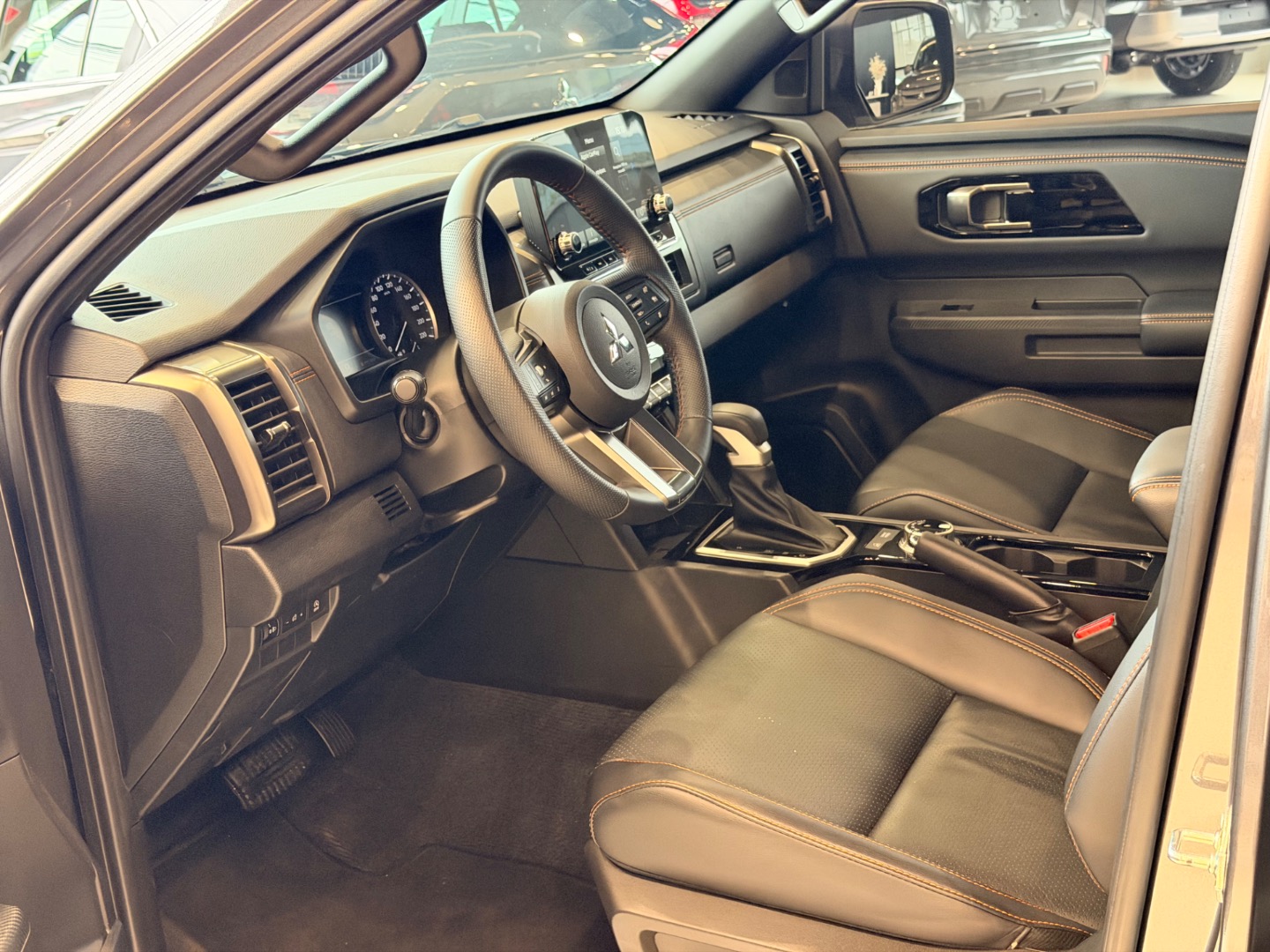 MITSUBISHI TRITON 2.4 BITURBO CD KATANA 4X45