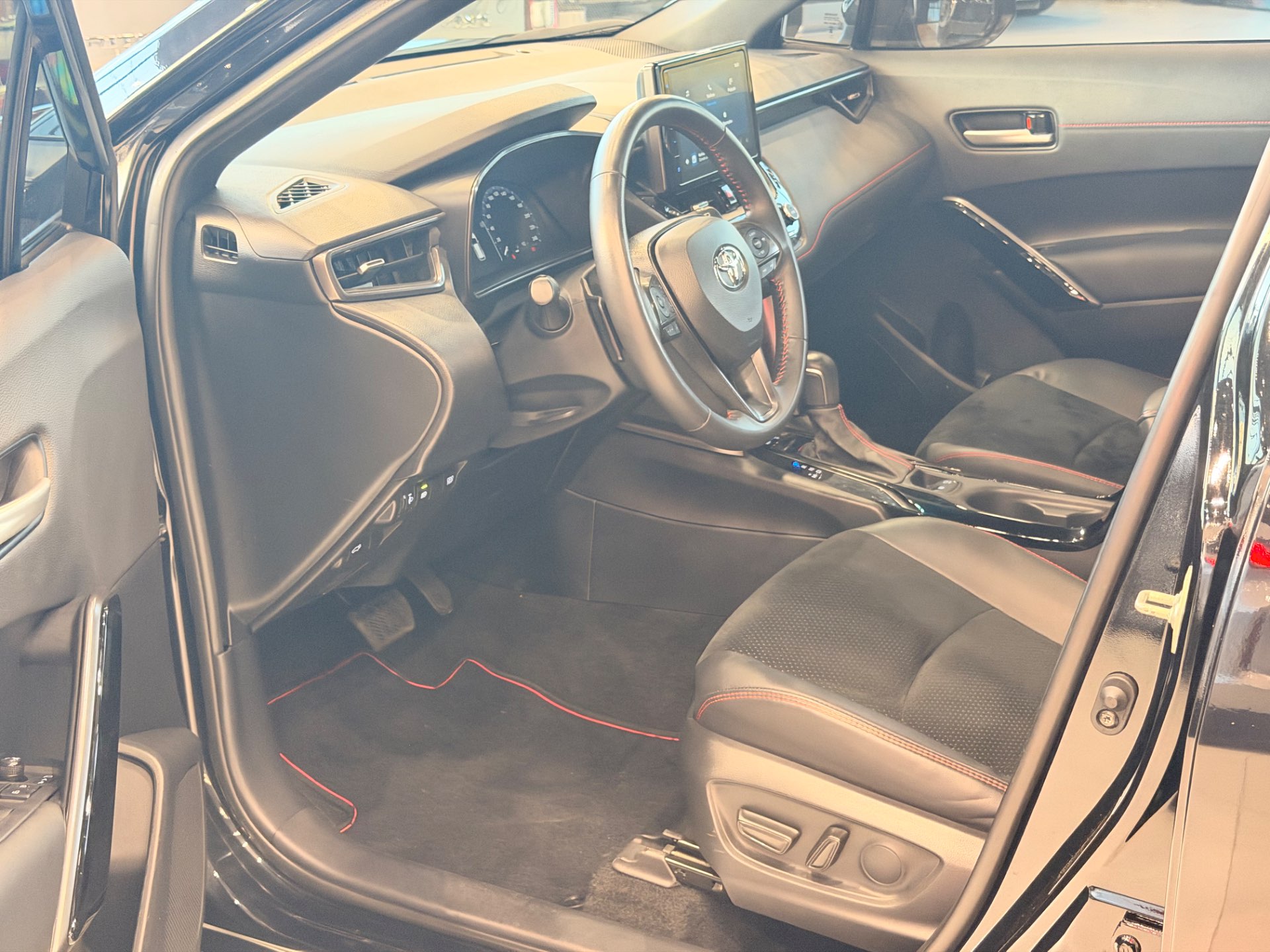 TOYOTA COROLLA CROSS 2.0 VVT-IE GR-SPORT DIRECT SHIFT5