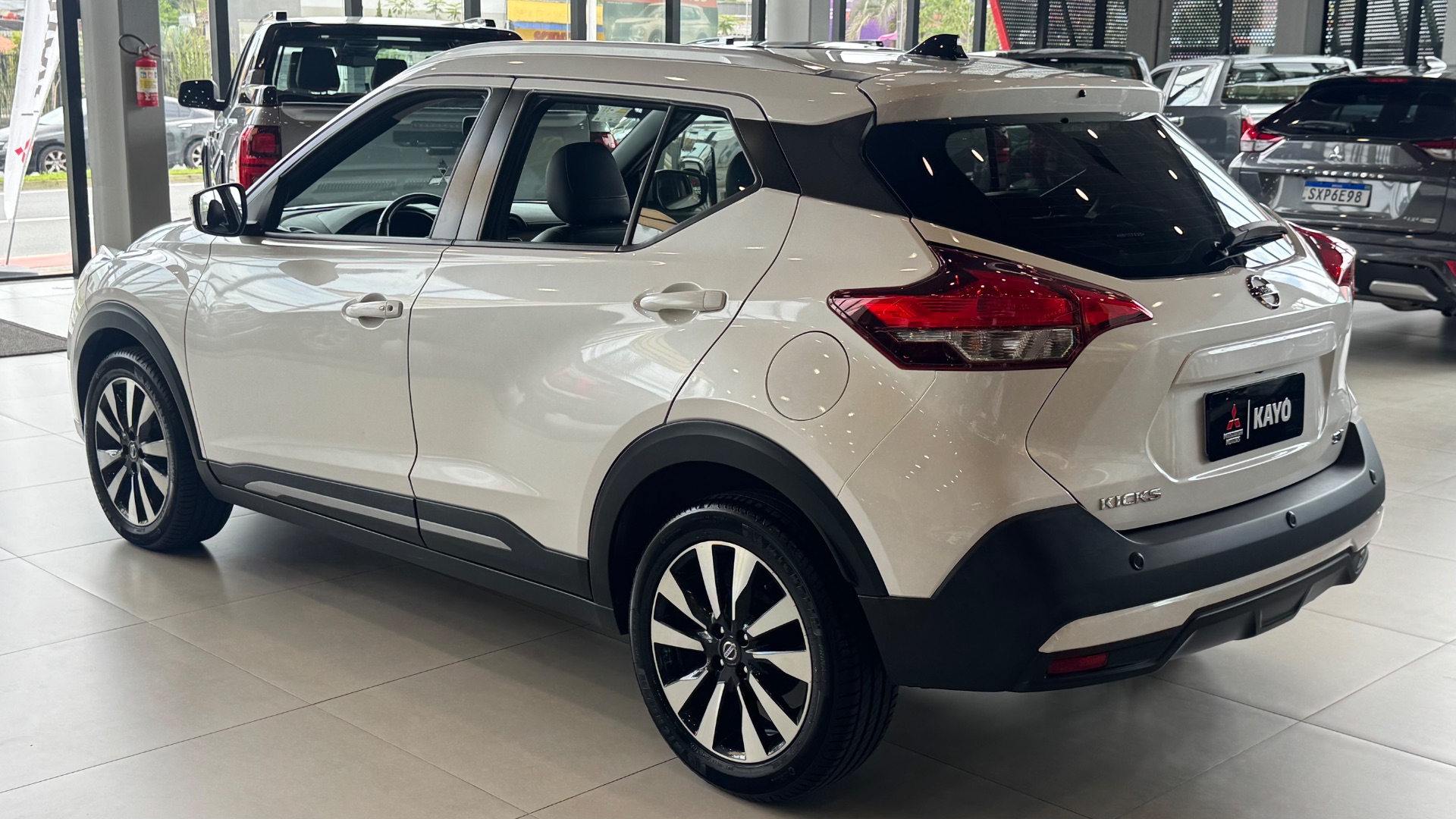 NISSAN KICKS 1.6 16V SV6