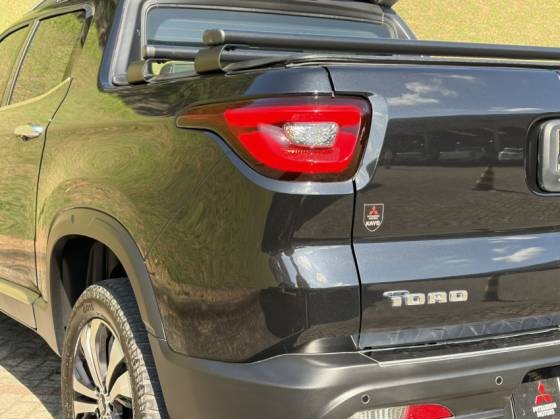 FIAT TORO 2.0 16V TURBO VOLCANO 4WD AT98
