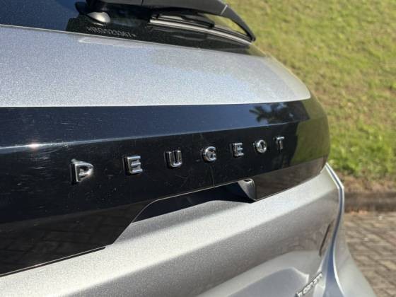 PEUGEOT 208 1.0 TURBO 200 GRIFFE8