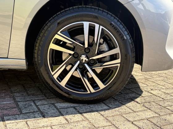 PEUGEOT 208 1.0 TURBO 200 GRIFFE9