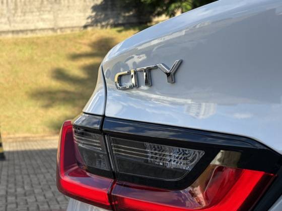 HONDA CITY 1.5 I-VTEC TOURING5