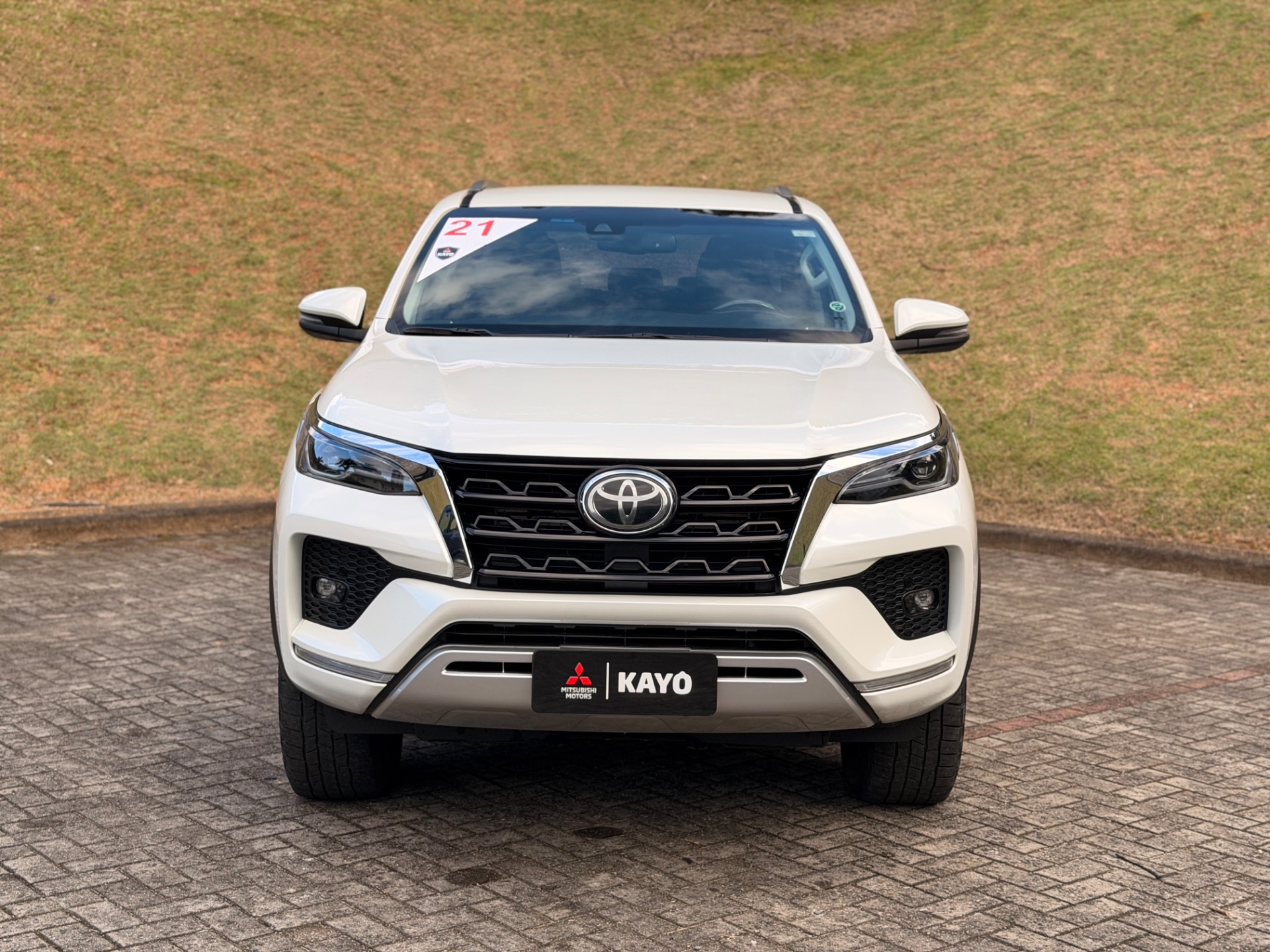 TOYOTA HILUX SW4 2.8 D-4D TURBO SRX 7L 4X42