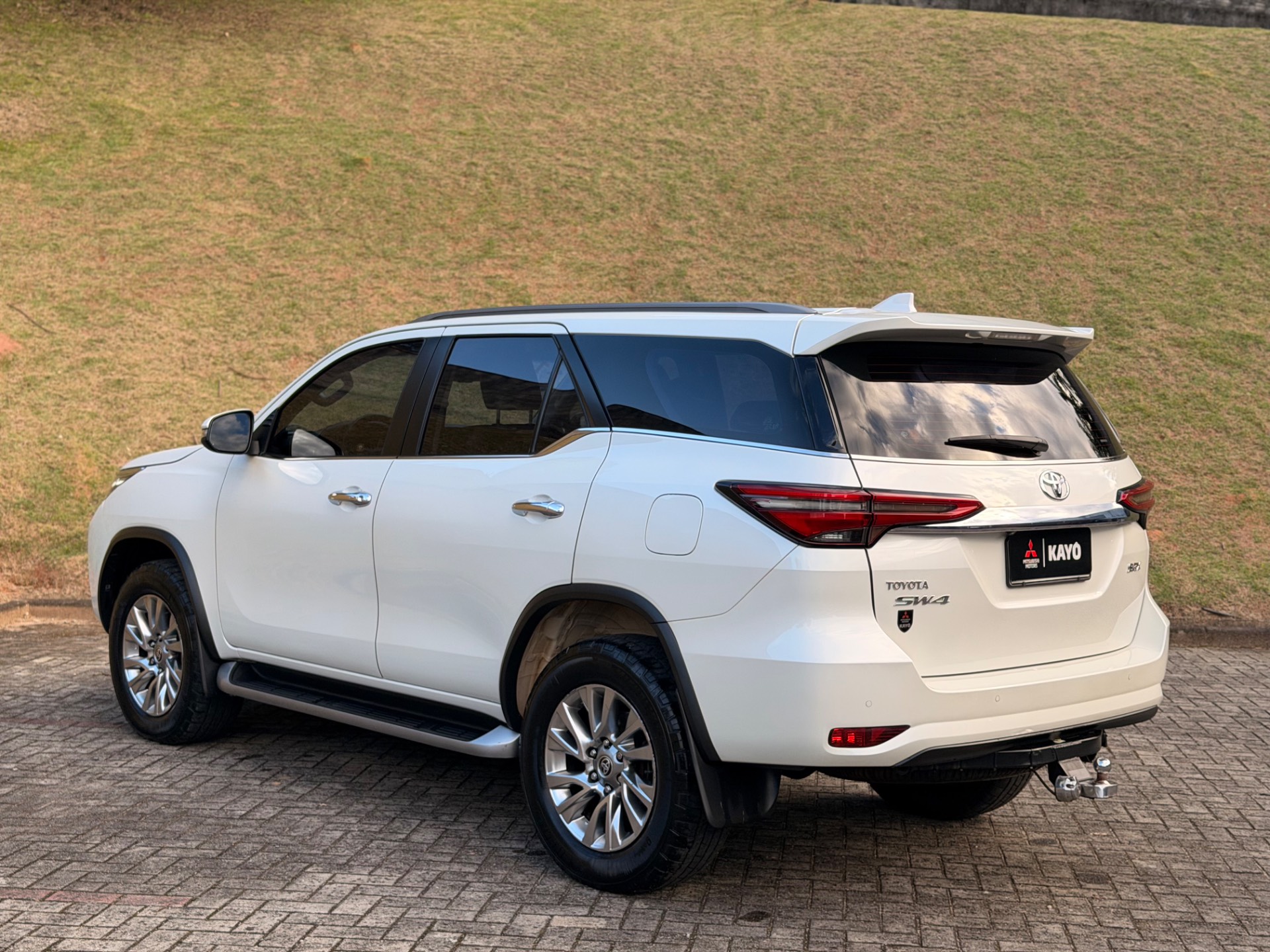 TOYOTA HILUX SW4 2.8 D-4D TURBO SRX 7L 4X46