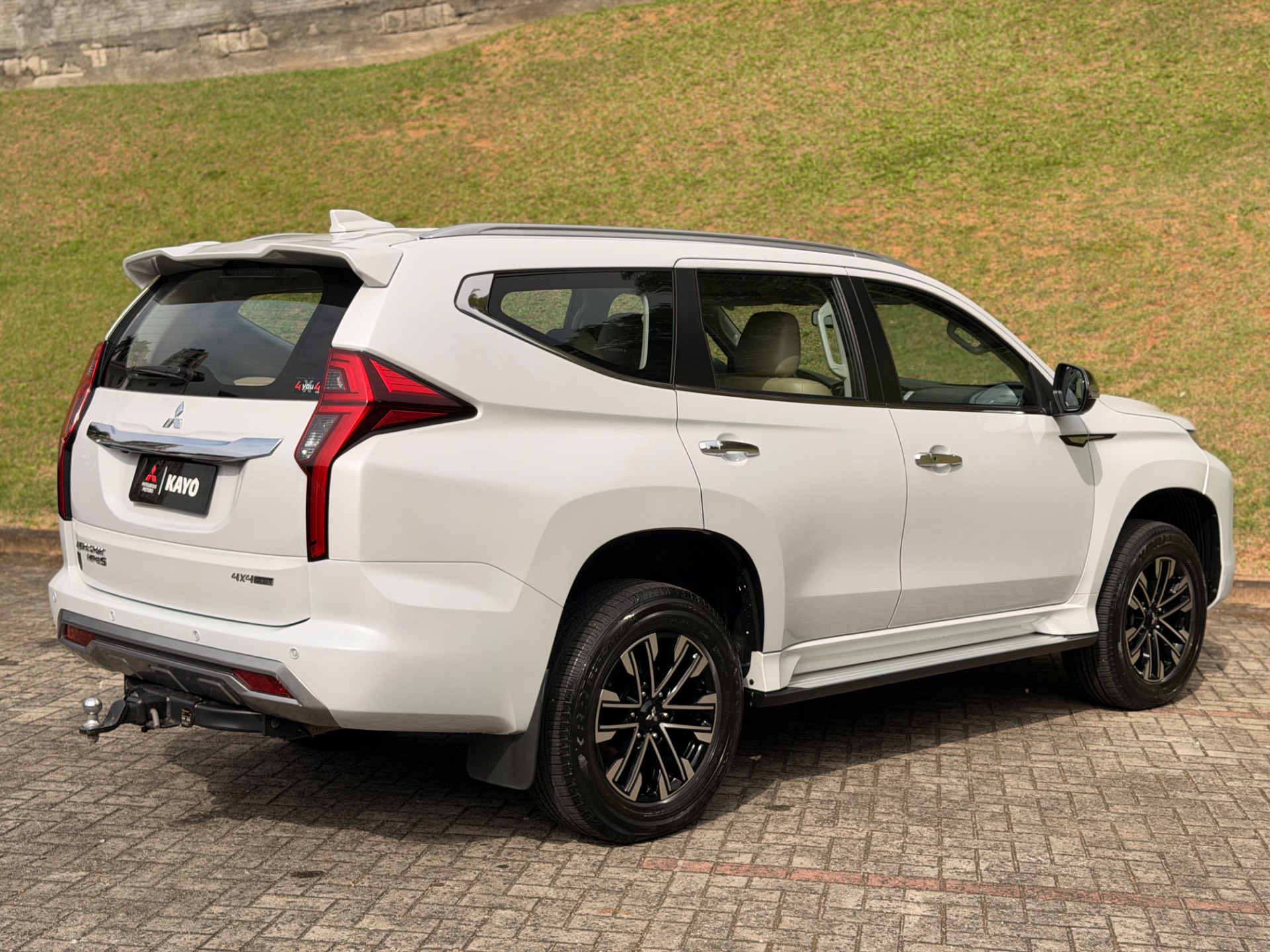 MITSUBISHI PAJERO SPORT 2.4 16V MIVEC TURBO HPE-S ADW1