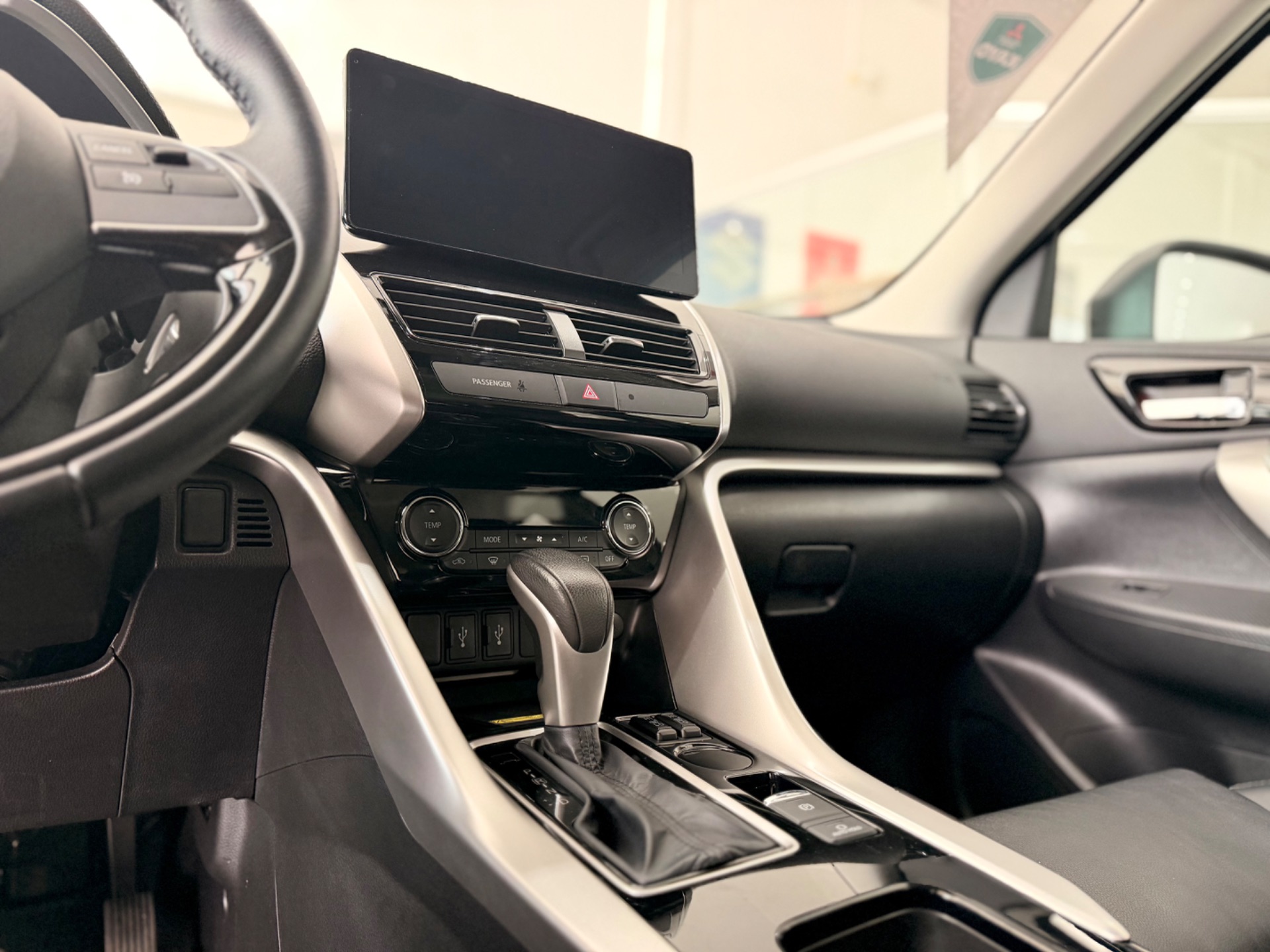 MITSUBISHI ECLIPSE CROSS 1.5 MIVEC TURBO HPE11