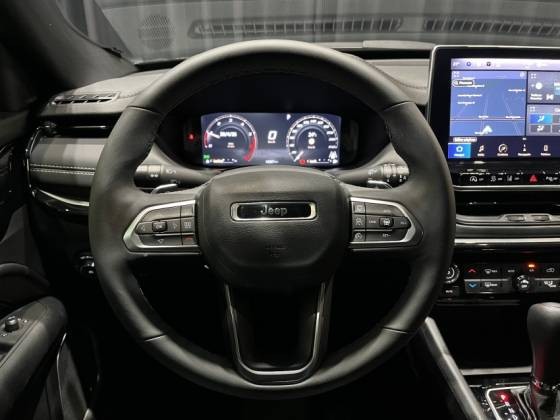 JEEP COMPASS 2.0 HURRICANE 4 TURBO BLACKHAWK3