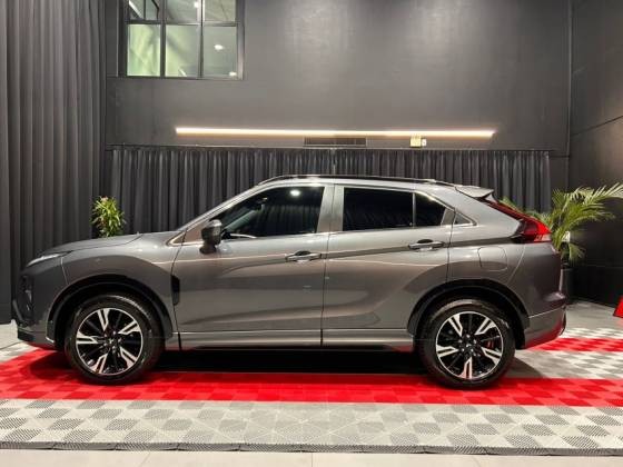 MITSUBISHI ECLIPSE CROSS 1.5 MIVEC TURBO HPE-S SPORT S-AWC9
