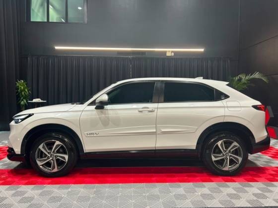 HONDA HR-V 1.5 DI I-VTEC TURBO TOURING13