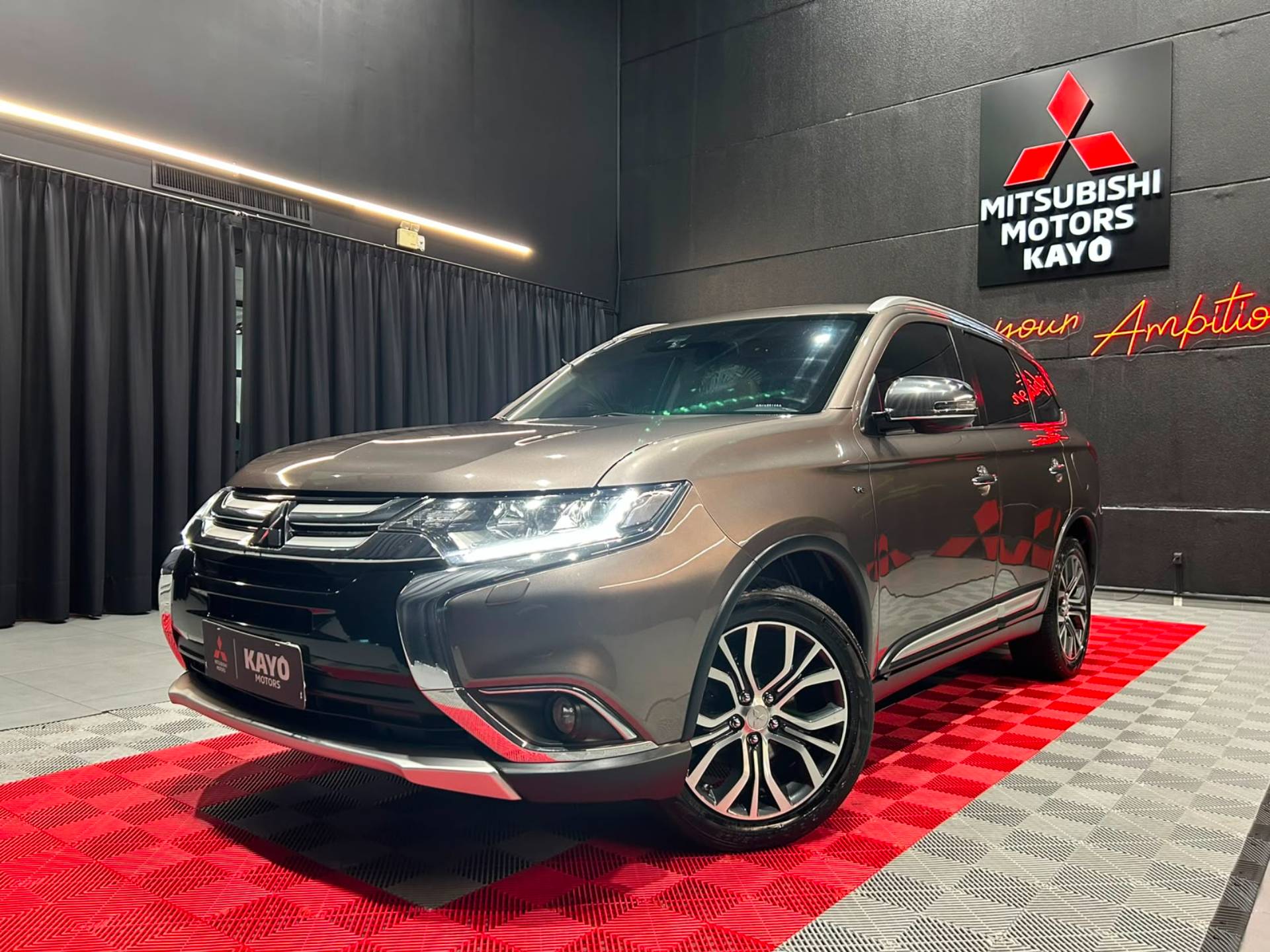 MITSUBISHI OUTLANDER 3.0 GT 4X4 V6 24V2