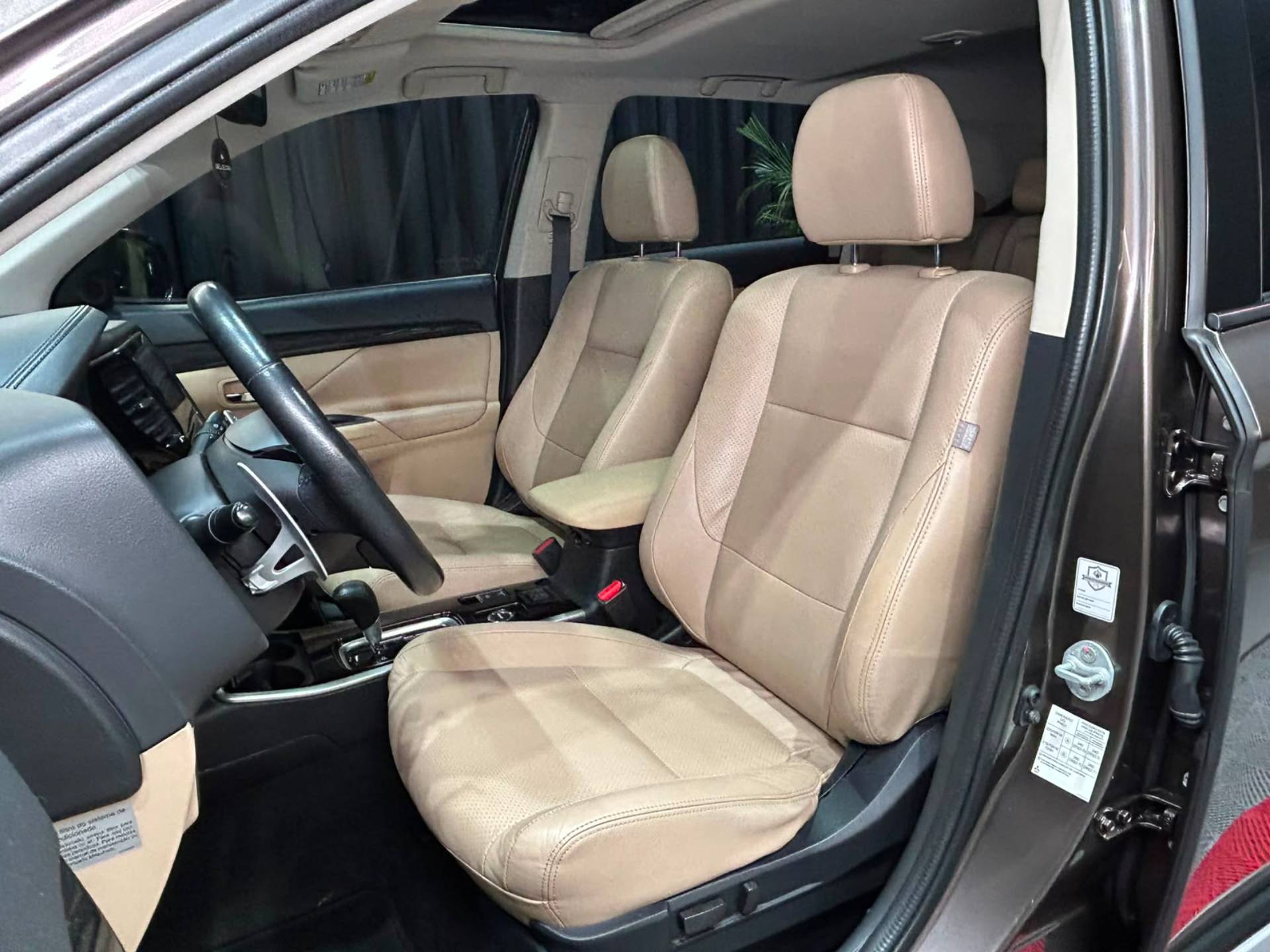 MITSUBISHI OUTLANDER 3.0 GT 4X4 V6 24V8