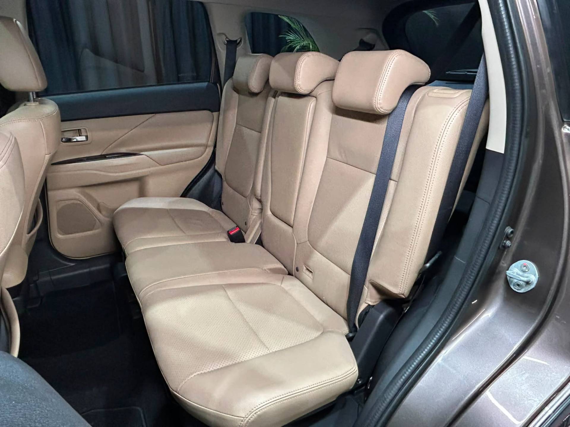 MITSUBISHI OUTLANDER 3.0 GT 4X4 V6 24V9