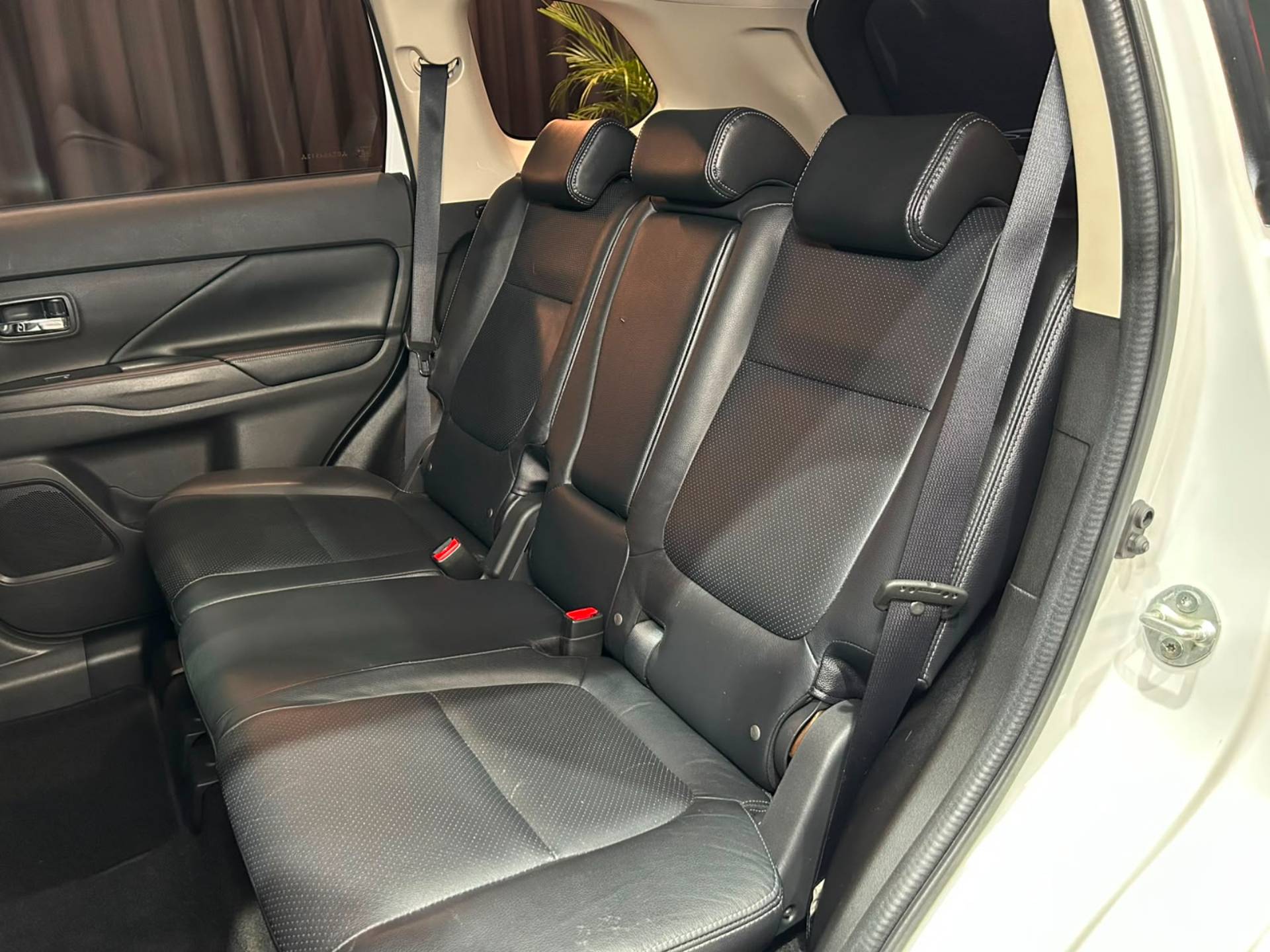 MITSUBISHI OUTLANDER 2.0 16V8