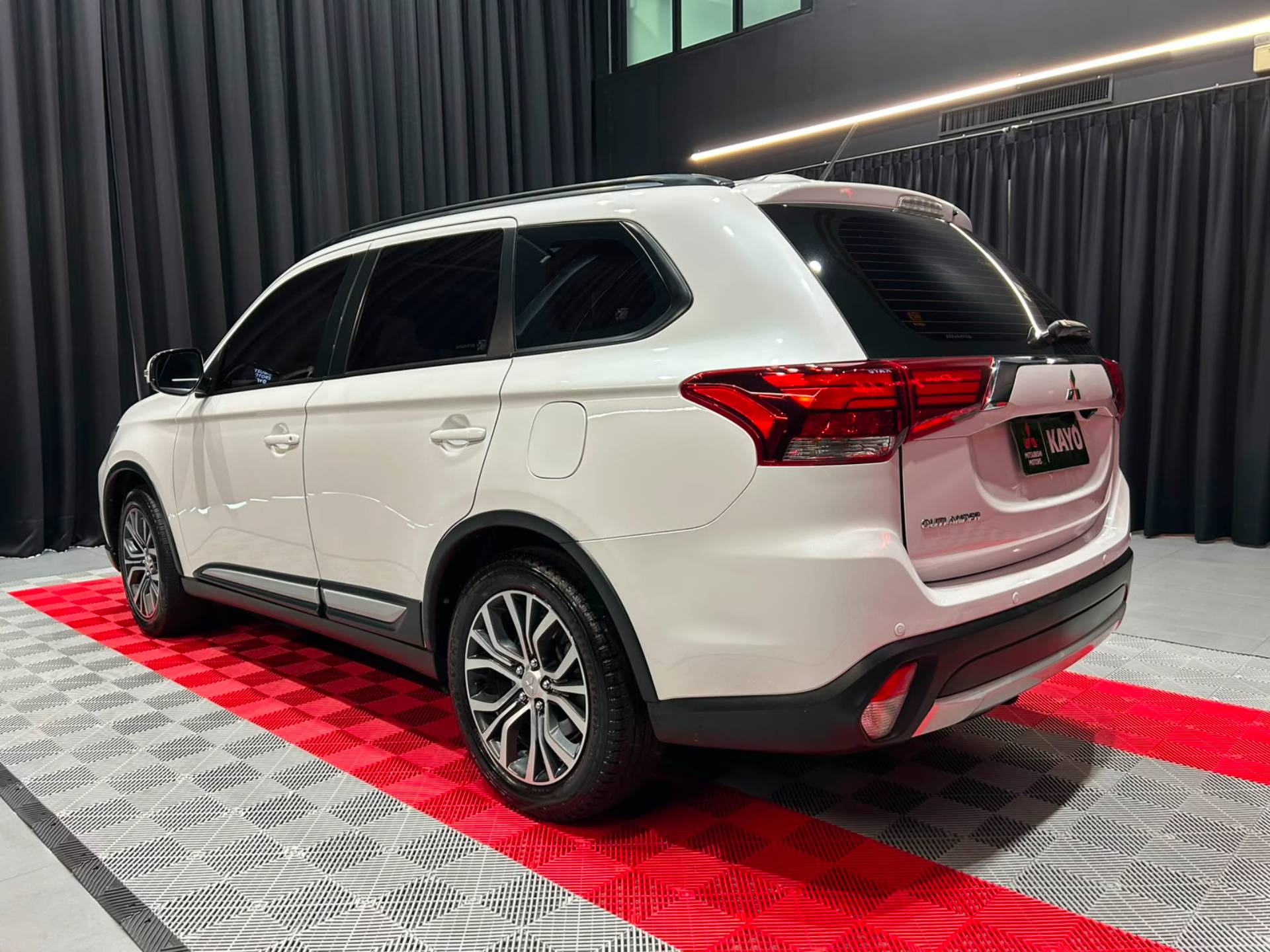 MITSUBISHI OUTLANDER 2.0 16V12