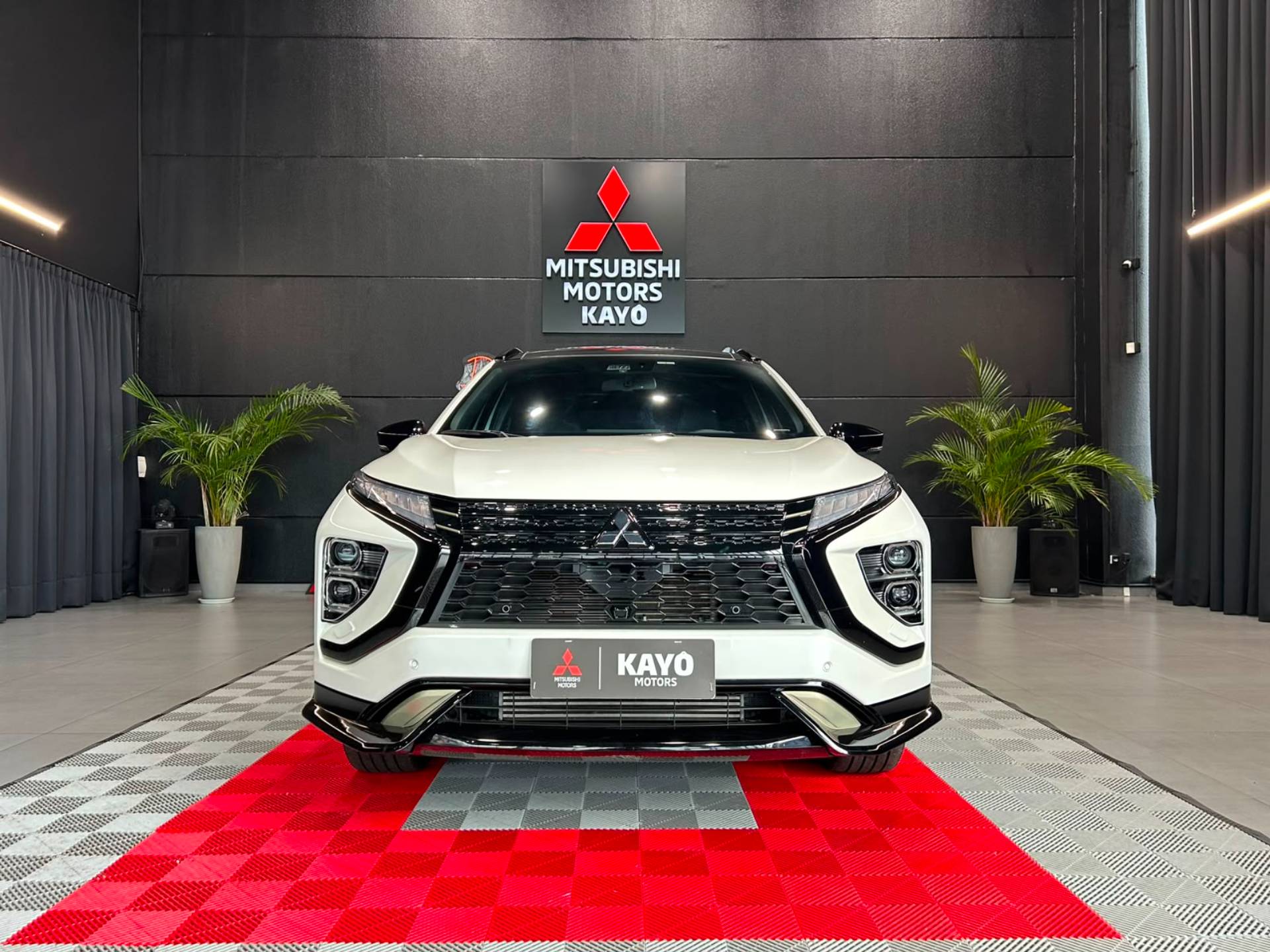 MITSUBISHI ECLIPSE CROSS 1.5 MIVEC TURBO HPE S BLACK S AWC1