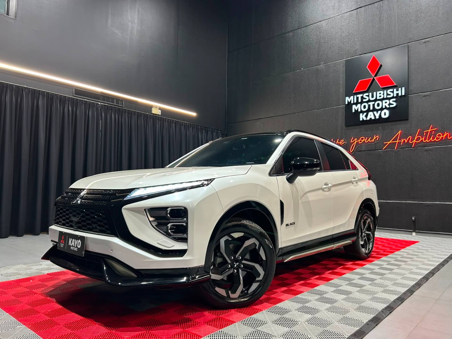 MITSUBISHI ECLIPSE CROSS 1.5 MIVEC TURBO HPE S BLACK S AWC2