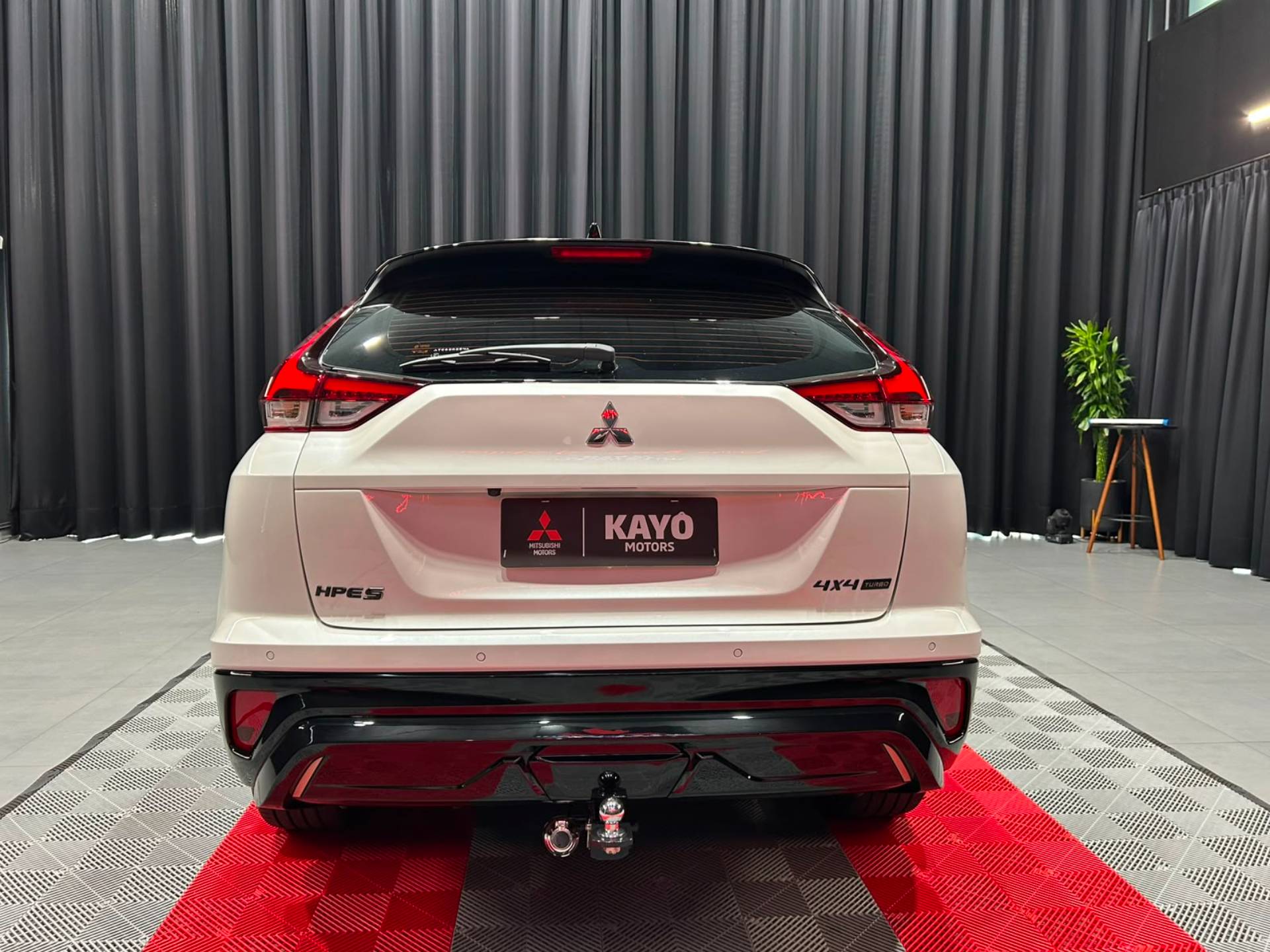 MITSUBISHI ECLIPSE CROSS 1.5 MIVEC TURBO HPE S BLACK S AWC10