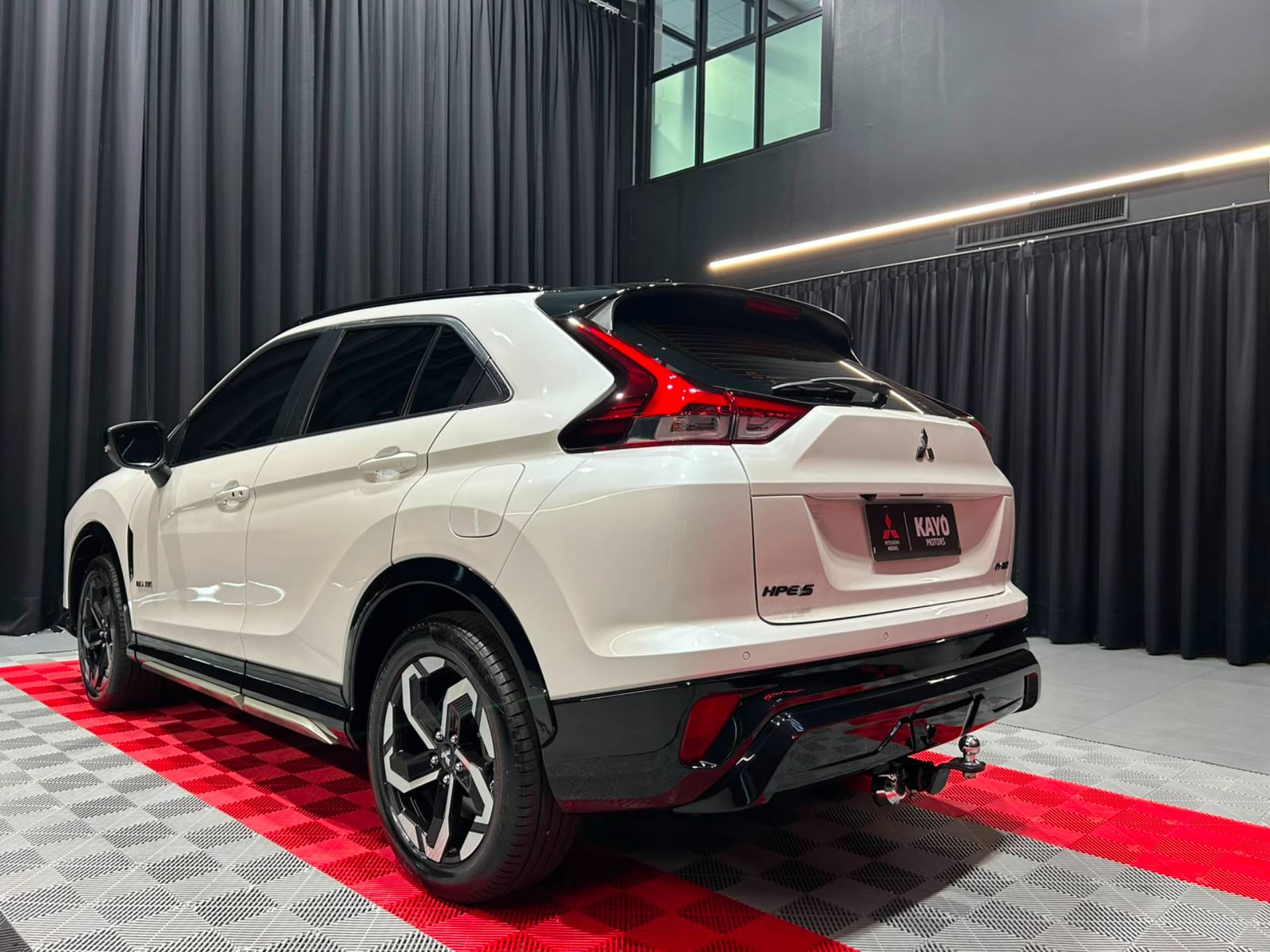 MITSUBISHI ECLIPSE CROSS 1.5 MIVEC TURBO HPE S BLACK S AWC11