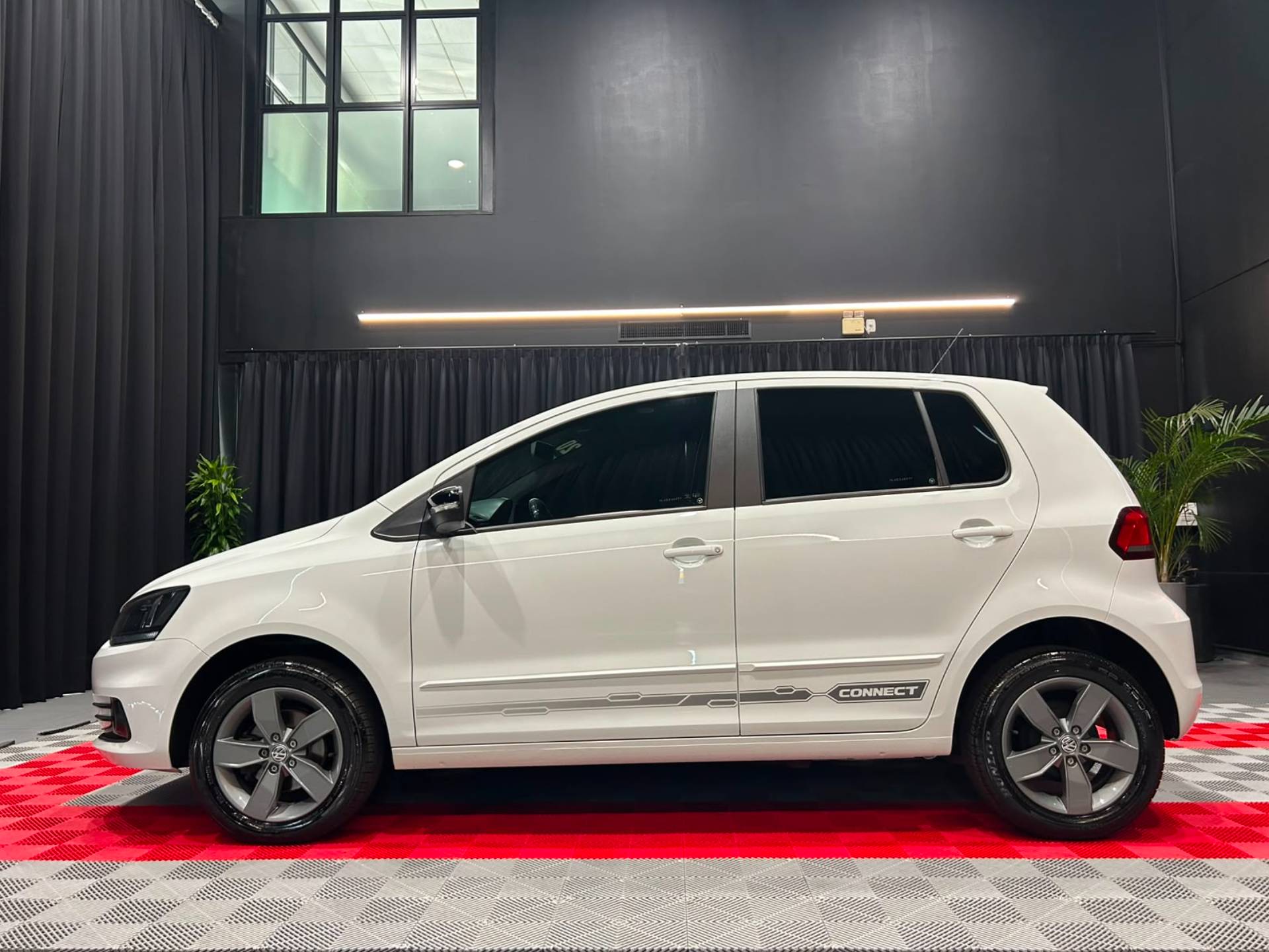 VOLKSWAGEN FOX 1.6 MSI TOTAL CONNECT14