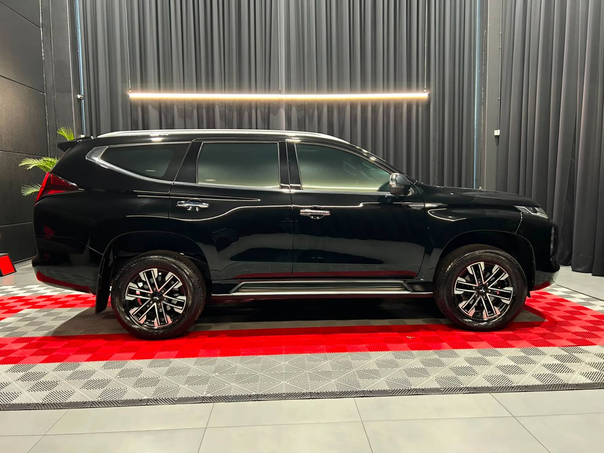 MITSUBISHI PAJERO SPORT 2.4 16V MIVEC TURBO HPE-S ADW14