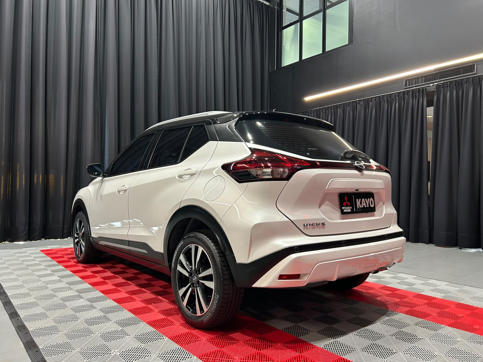 NISSAN KICKS 1.6 16V EXCLUSIVE10