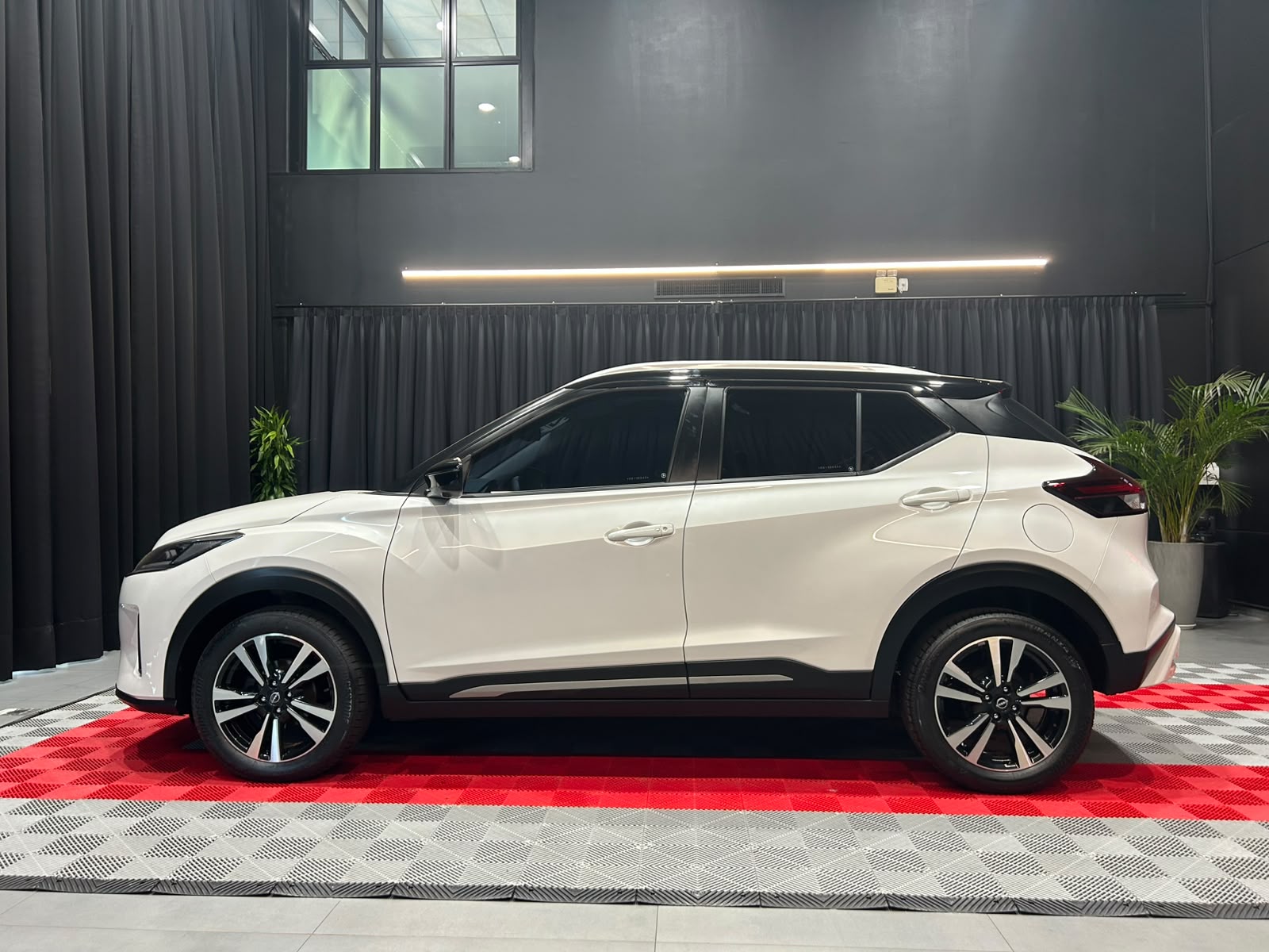 NISSAN KICKS 1.6 16V EXCLUSIVE14