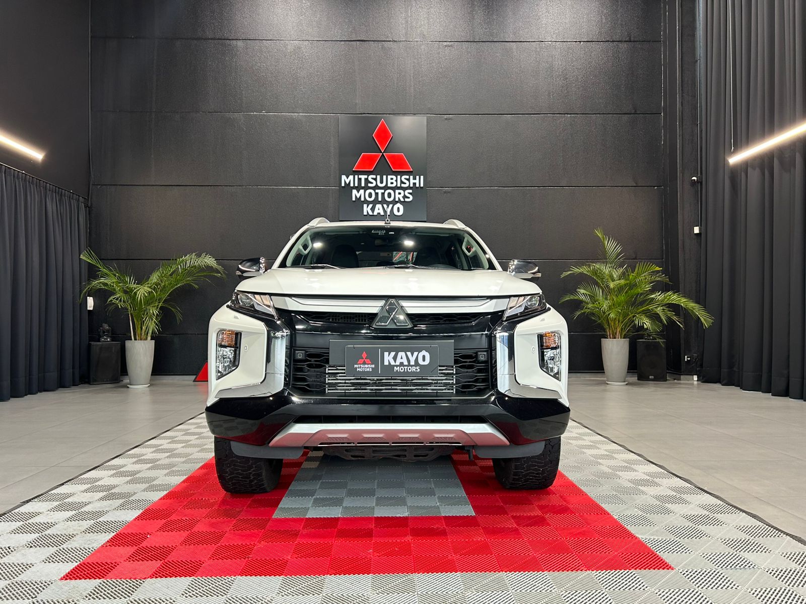 MITSUBISHI L200 TRITON 2.4 16V TURBO SPORT HPE-S CD 4X41