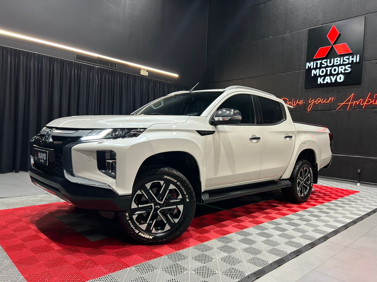 MITSUBISHI L200 TRITON 2.4 16V TURBO SPORT HPE-S CD 4X42